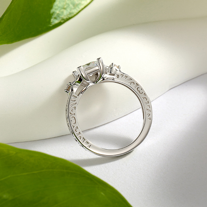 Jeulia Custom Celtic Knot Princess Cut Engagement Ring