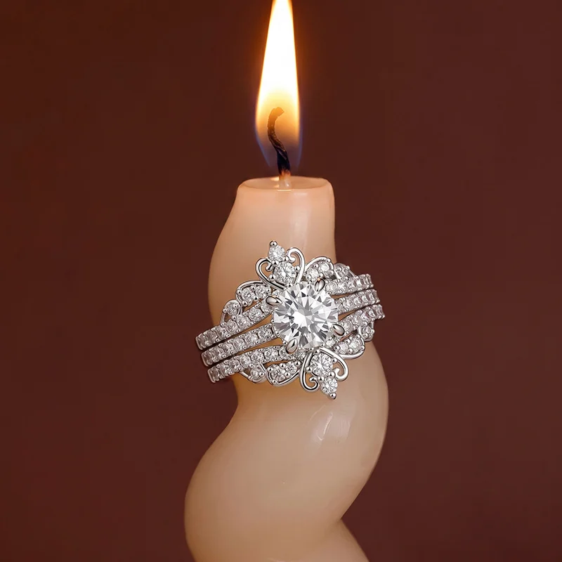 Jeulia Round Engagement Ring with Heart Crown Enhancer Set