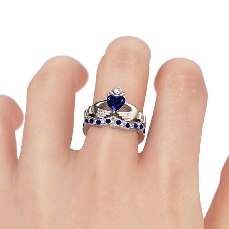 Jeulia Simple Crown Claddagh Sterling Silver Ring Set
