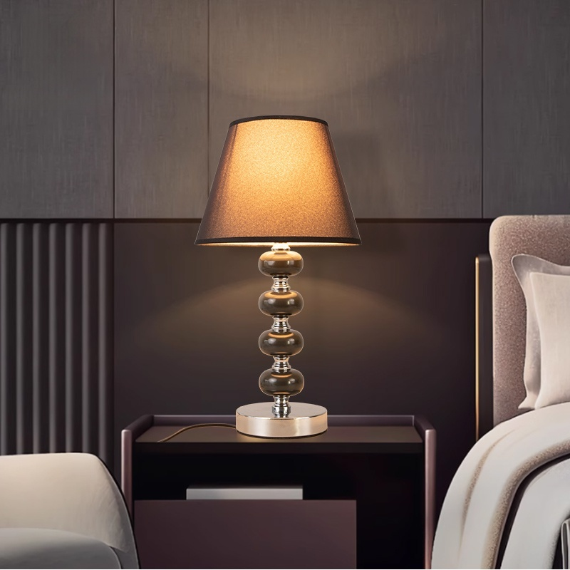 Metal table lamp