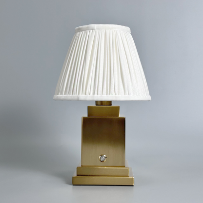 Rechargeable desk lamp