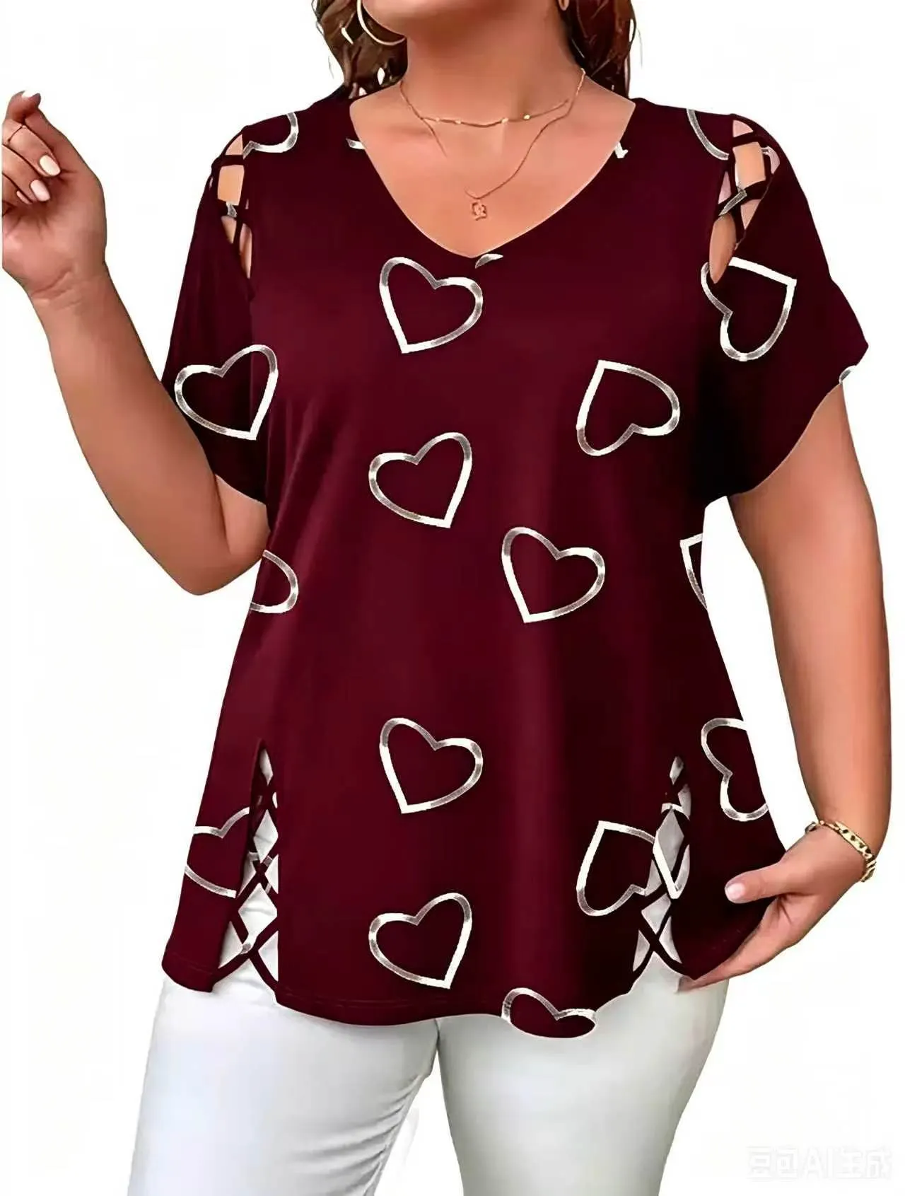 👗🌸 Dámska letná blúzka s výstrihom do V a potlačou - jemná, elegantná 🌟