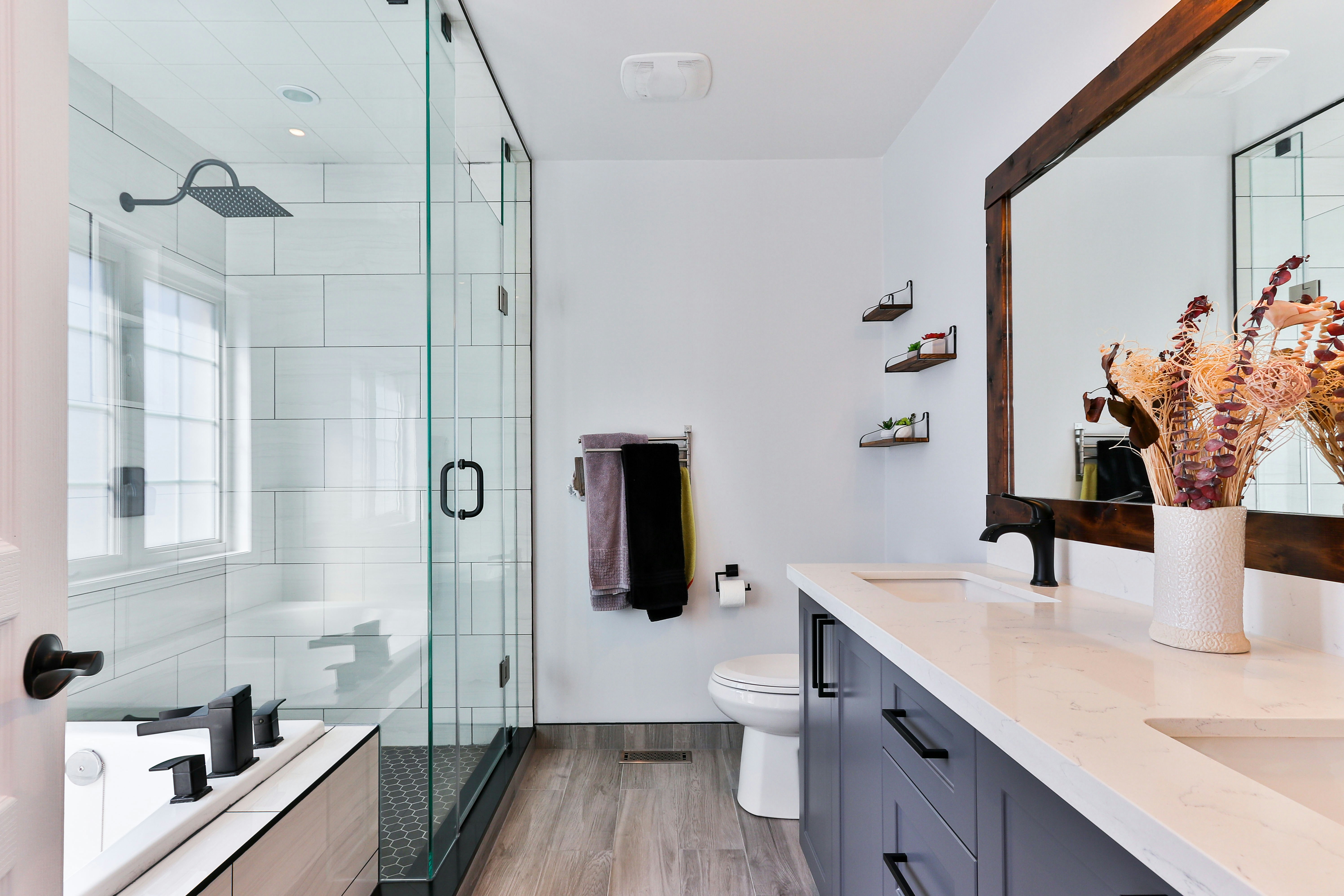 Avylo Luxury Bath Interior
