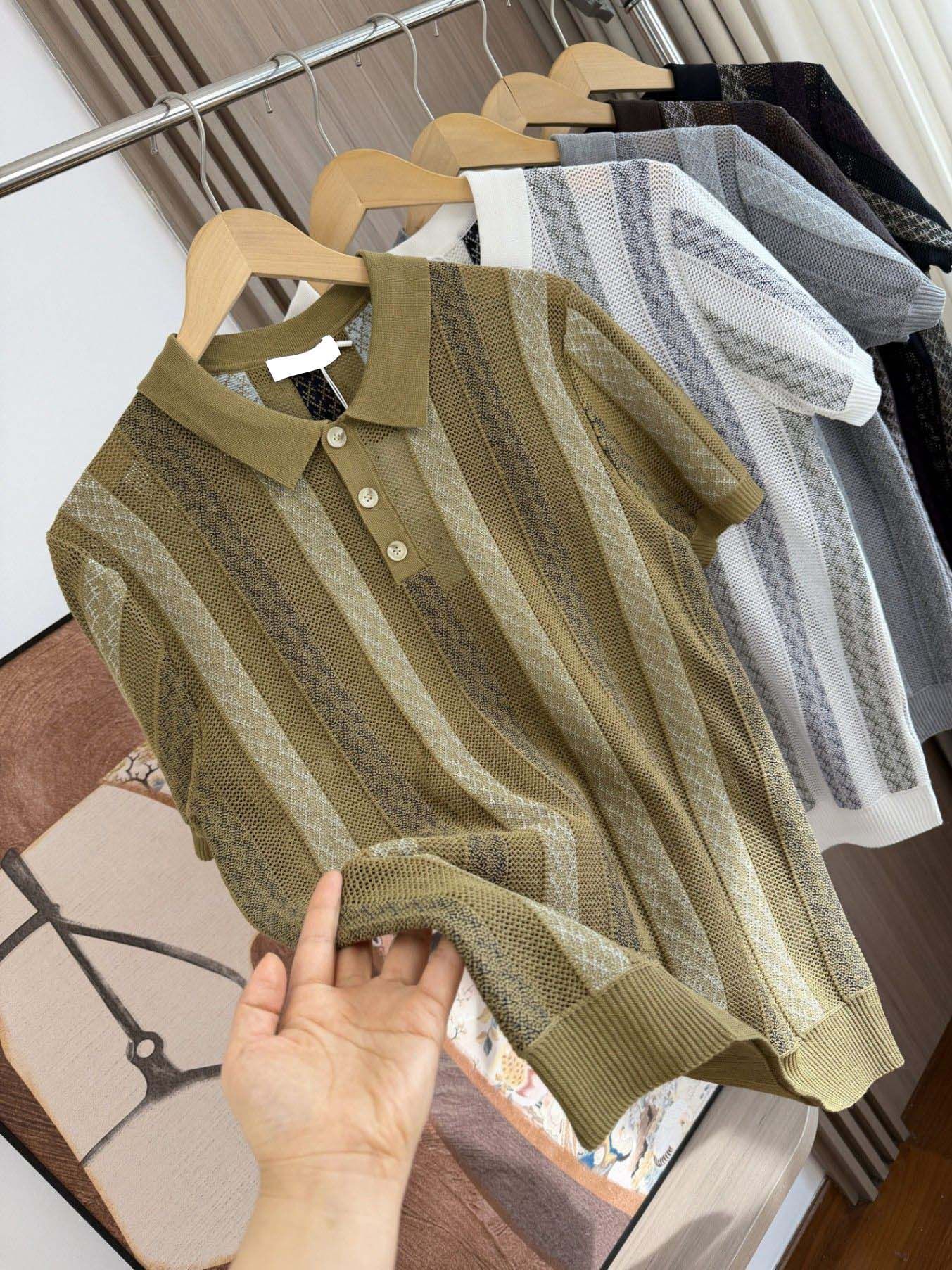 Men’s Old-Money Style Cool-Touch Mesh Knit Shirt