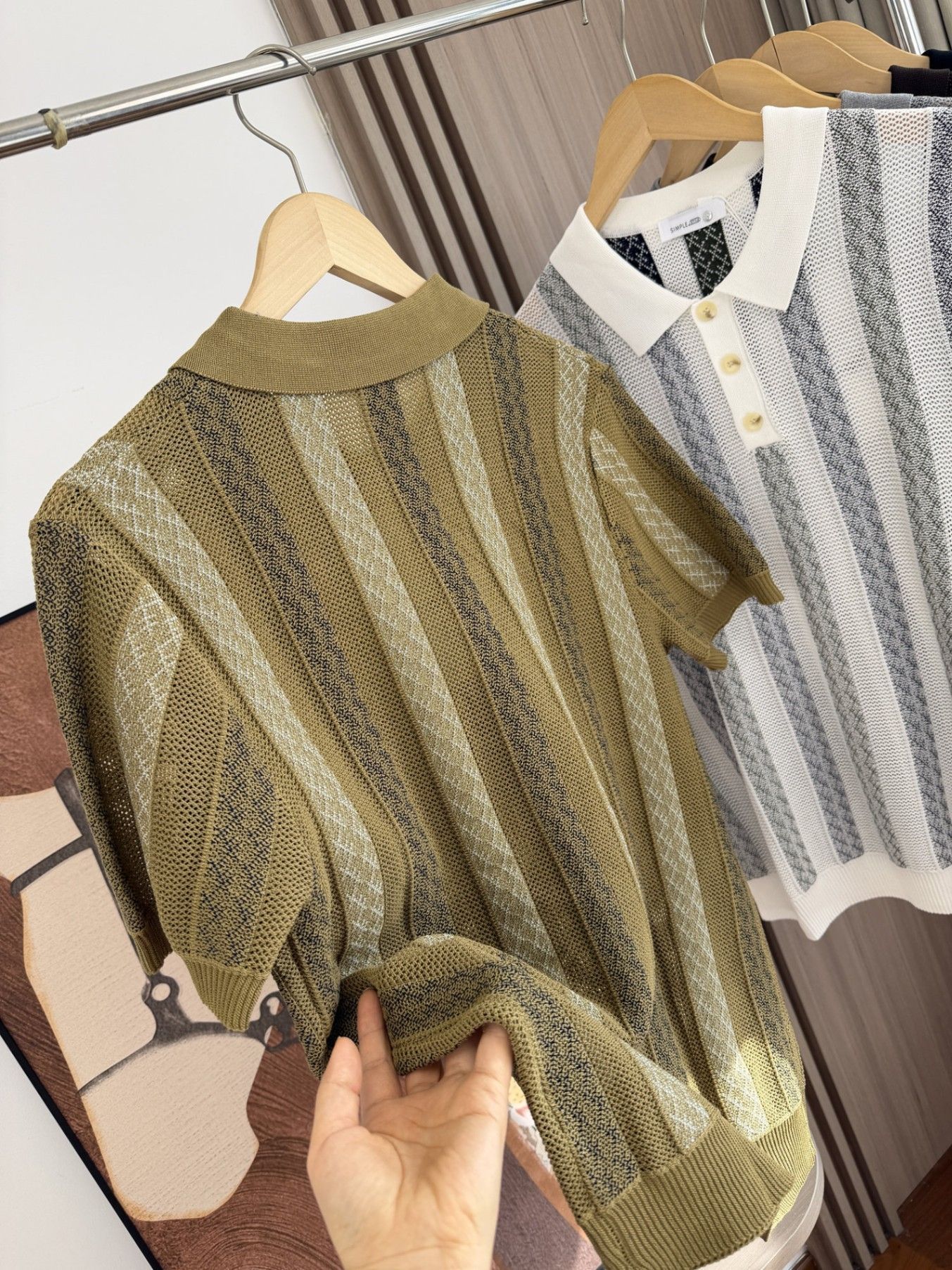 Men’s Old-Money Style Cool-Touch Mesh Knit Shirt