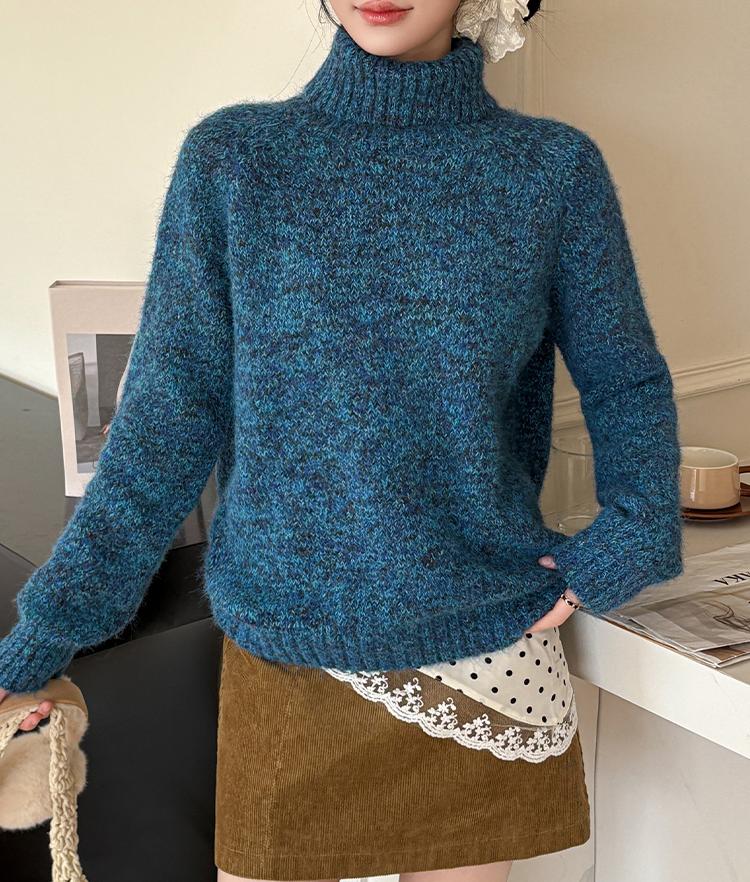 Women's Cloud Yarn Fluffy Knit Sweater
