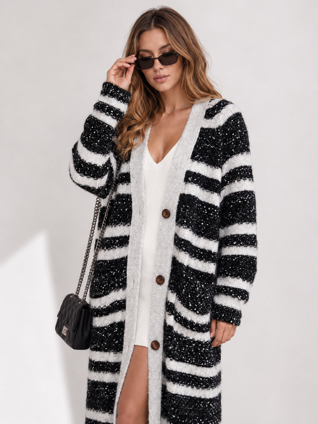 Women's Long Wool Blend Cardigan Coat with V Neck Wooden Buttons