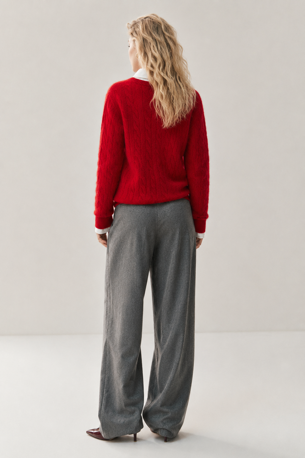 Women's Cashmere Blend Cable Knit Sweater