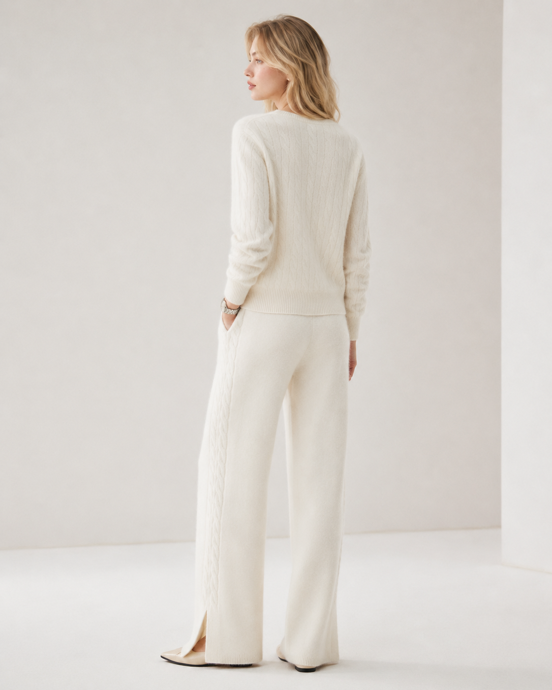 Women's Cashmere Blend Cable Knit Sweater