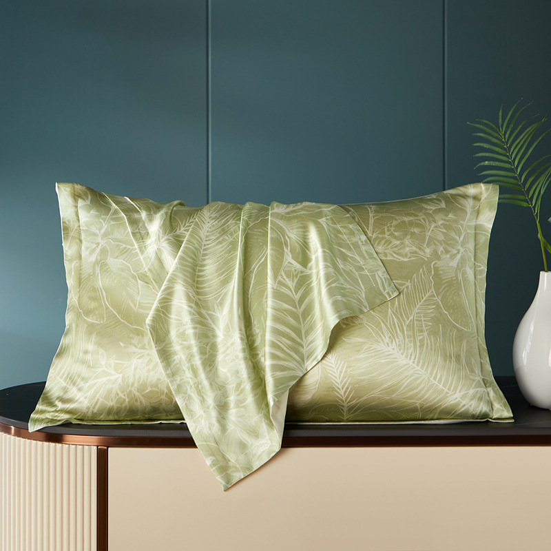 Premium 40 Momme Silk Pillowcase (Dual-Sided) | Front: 6A Mulberry Silk, Back: Polyester | Anti-Aging Beauty Sleep Cover (48x74cm)