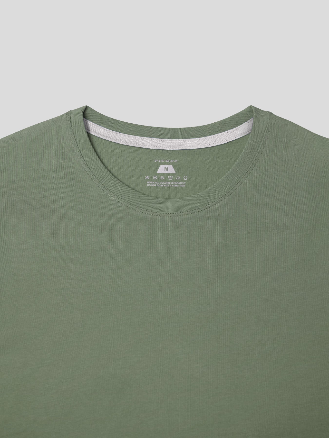 StayCool 2.0 de corte entallado Split-Hem Tee