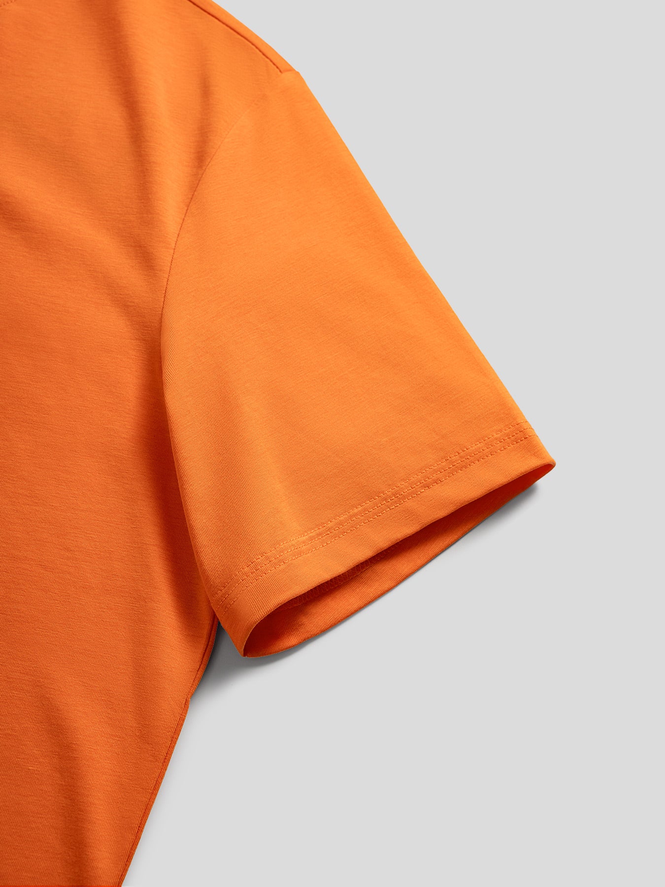 StayCool 2.0 clásico Fit Curve-Hem Tee: 2024 New Colors