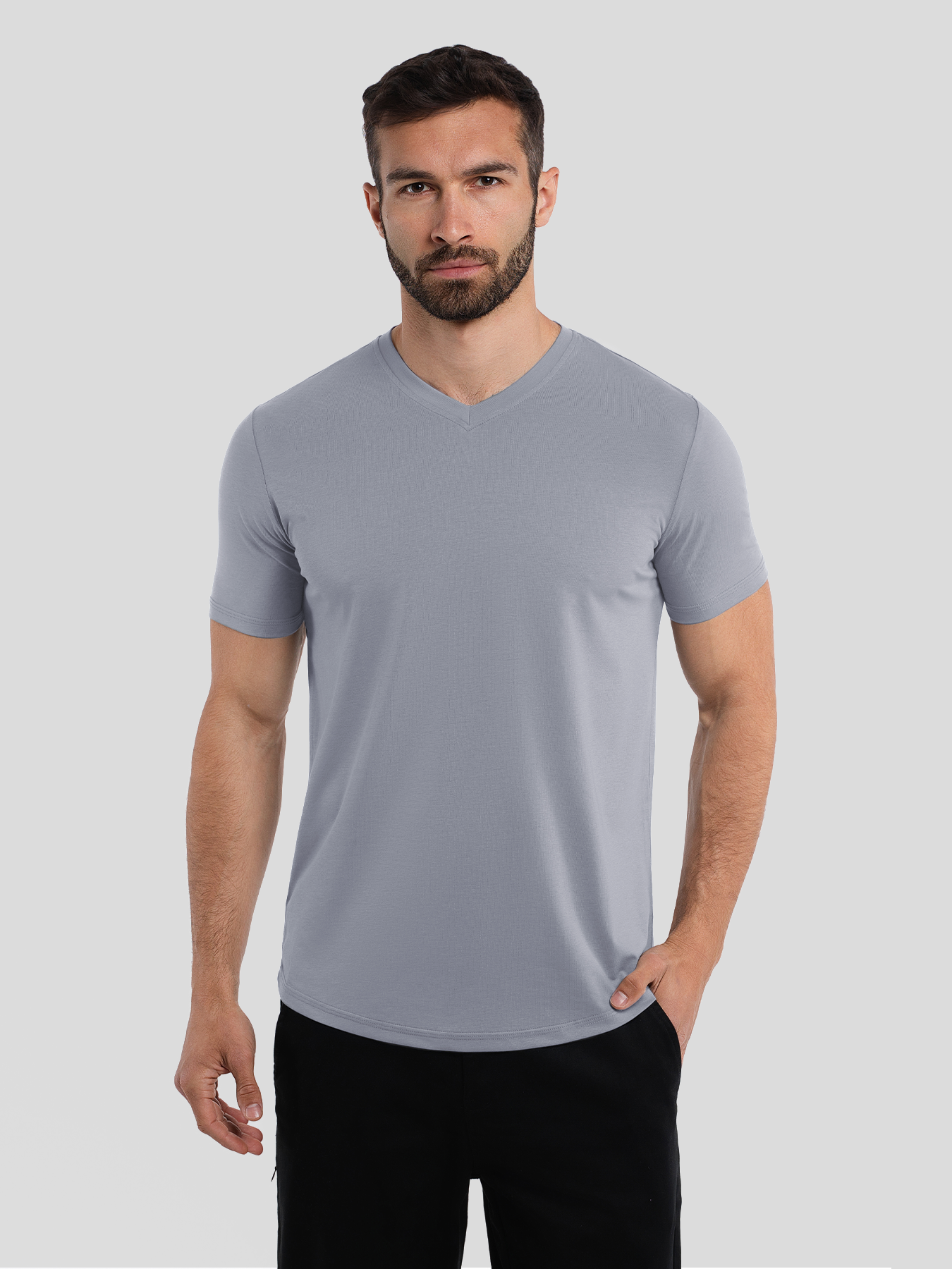 StayCool 2.0 V-neck Curve-Hem Tee: de corte entallado