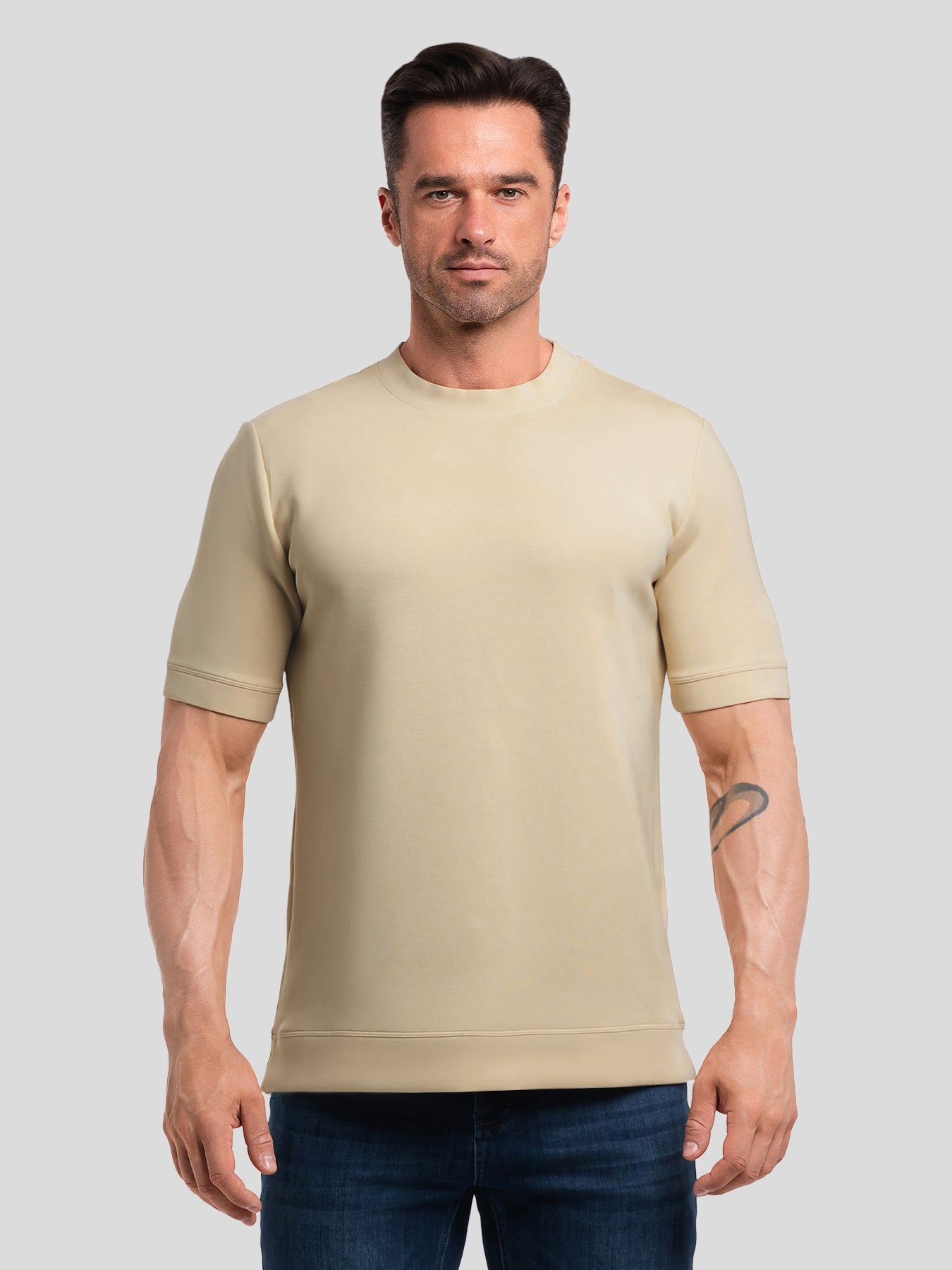 Modal Blend de manga corta Tee:de corte entallado
