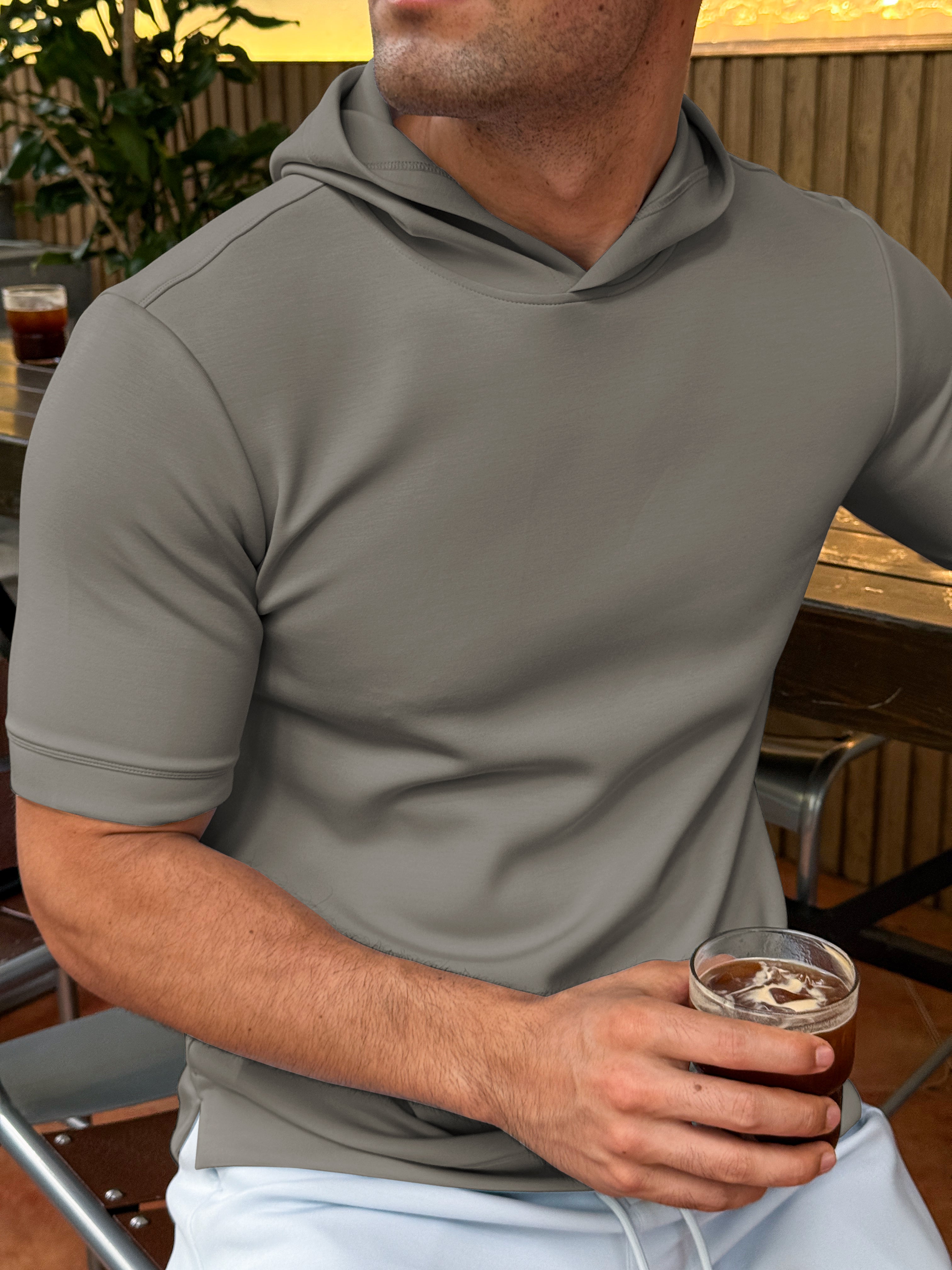 Sudadera Modal Blend de manga corta con gorrasucha