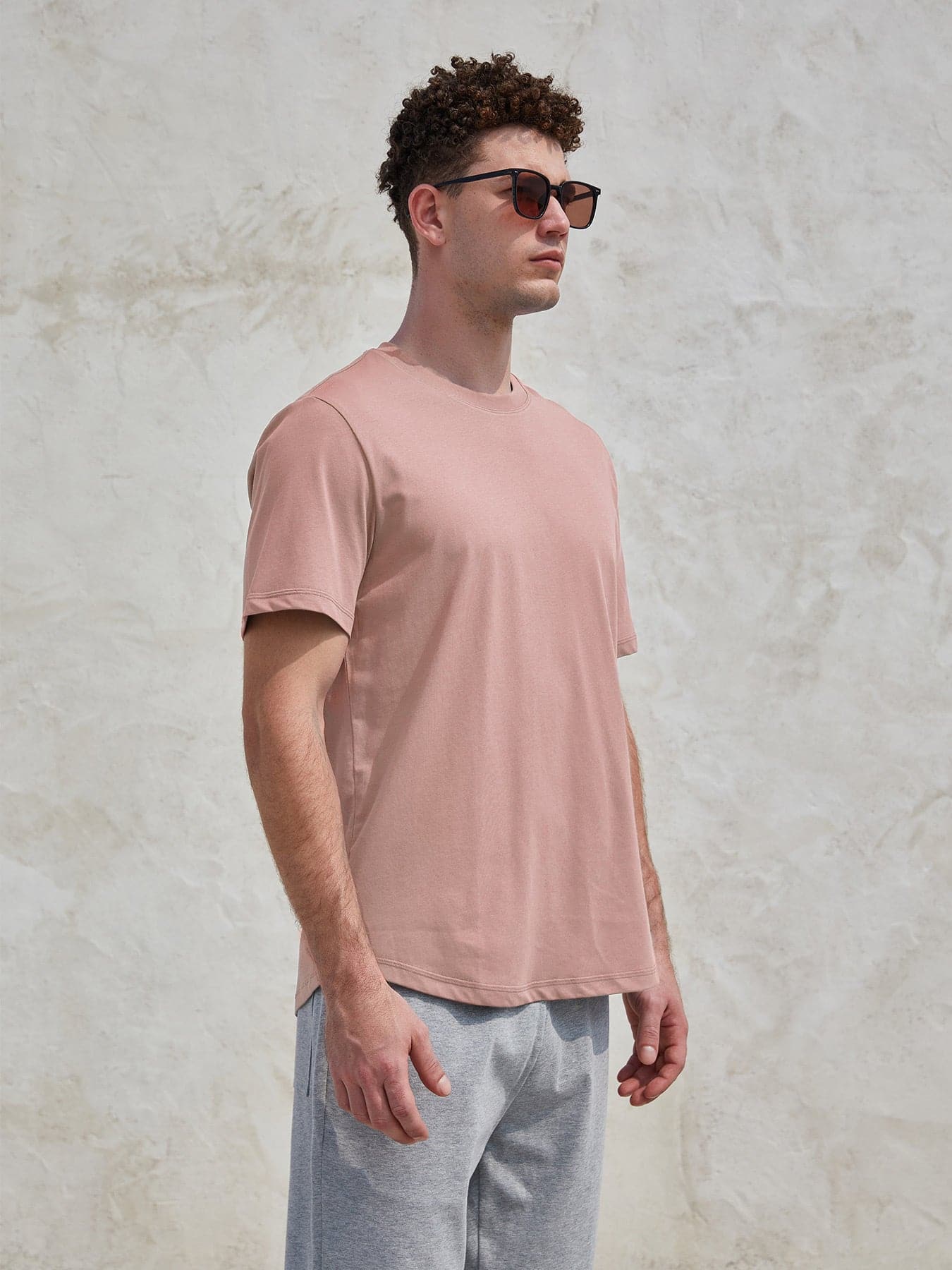 StayCool 2.0 Curve-Hem Tee: clásico Fit