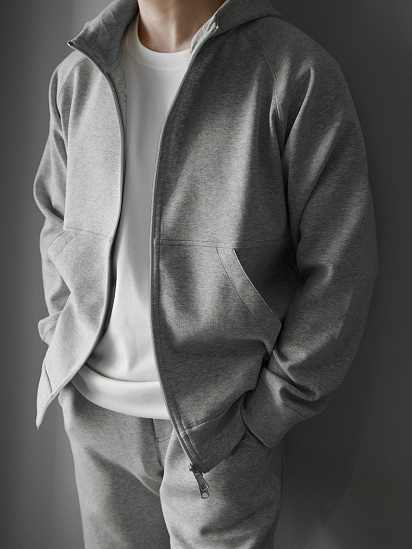 Sudadera CozySpacer Full Zip con gorrasucha