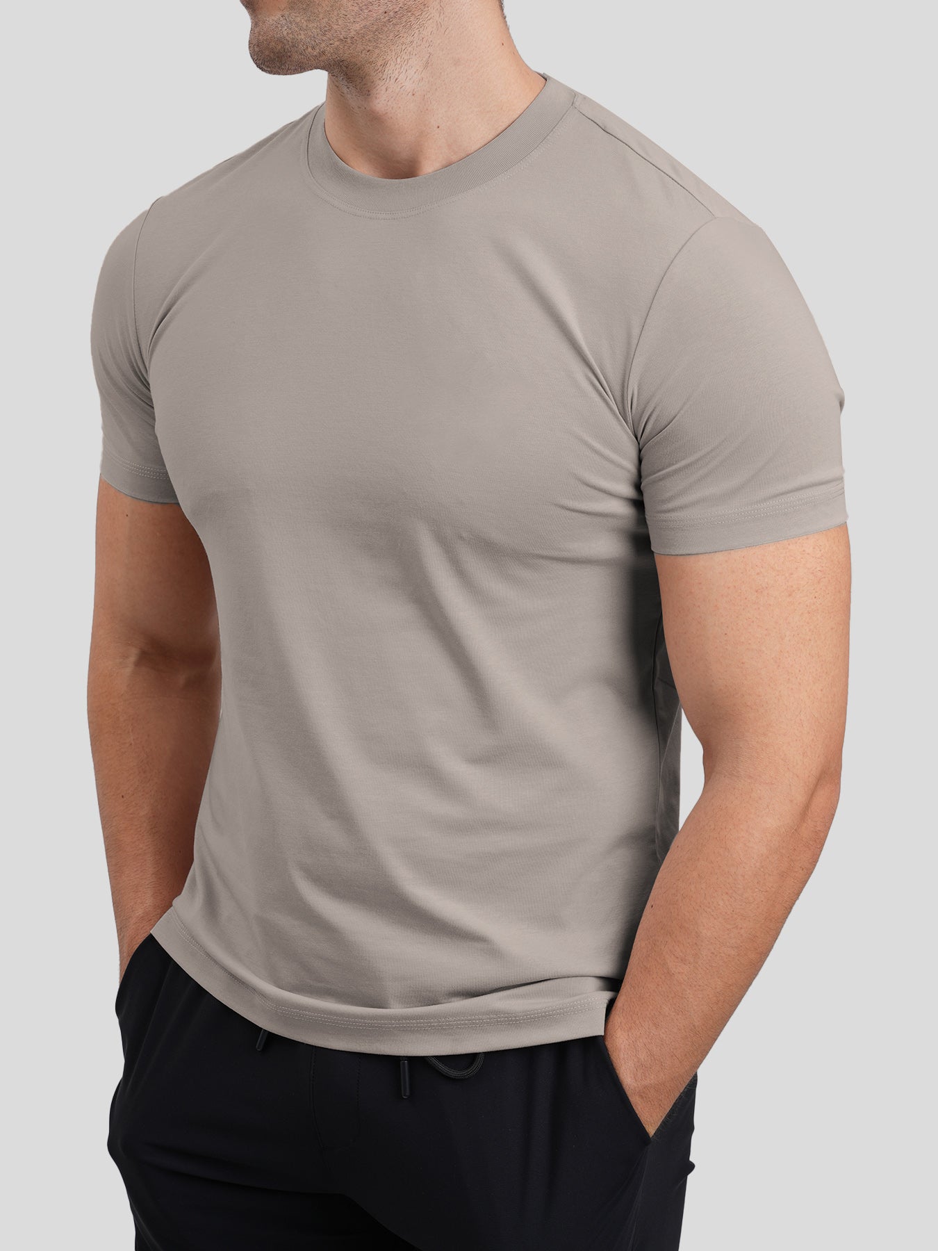 StayCool 2.0 de corte entallado Split-Hem Tee