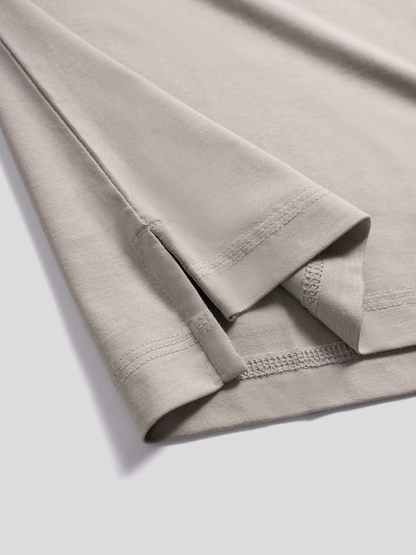 StayCool 2.0 de corte entallado Split-Hem Tee