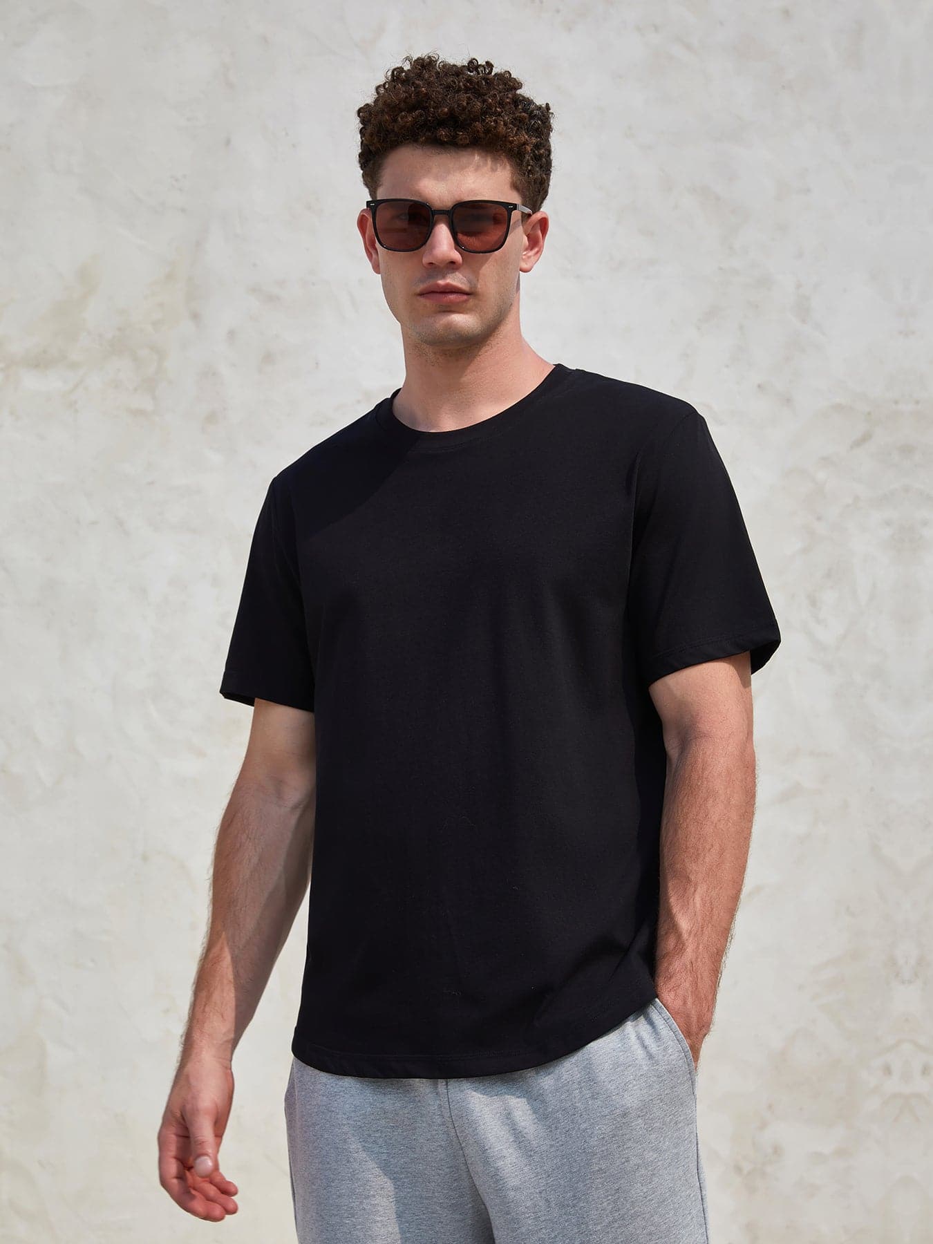 StayCool 2.0 Curve-Hem Tee: clásico Fit