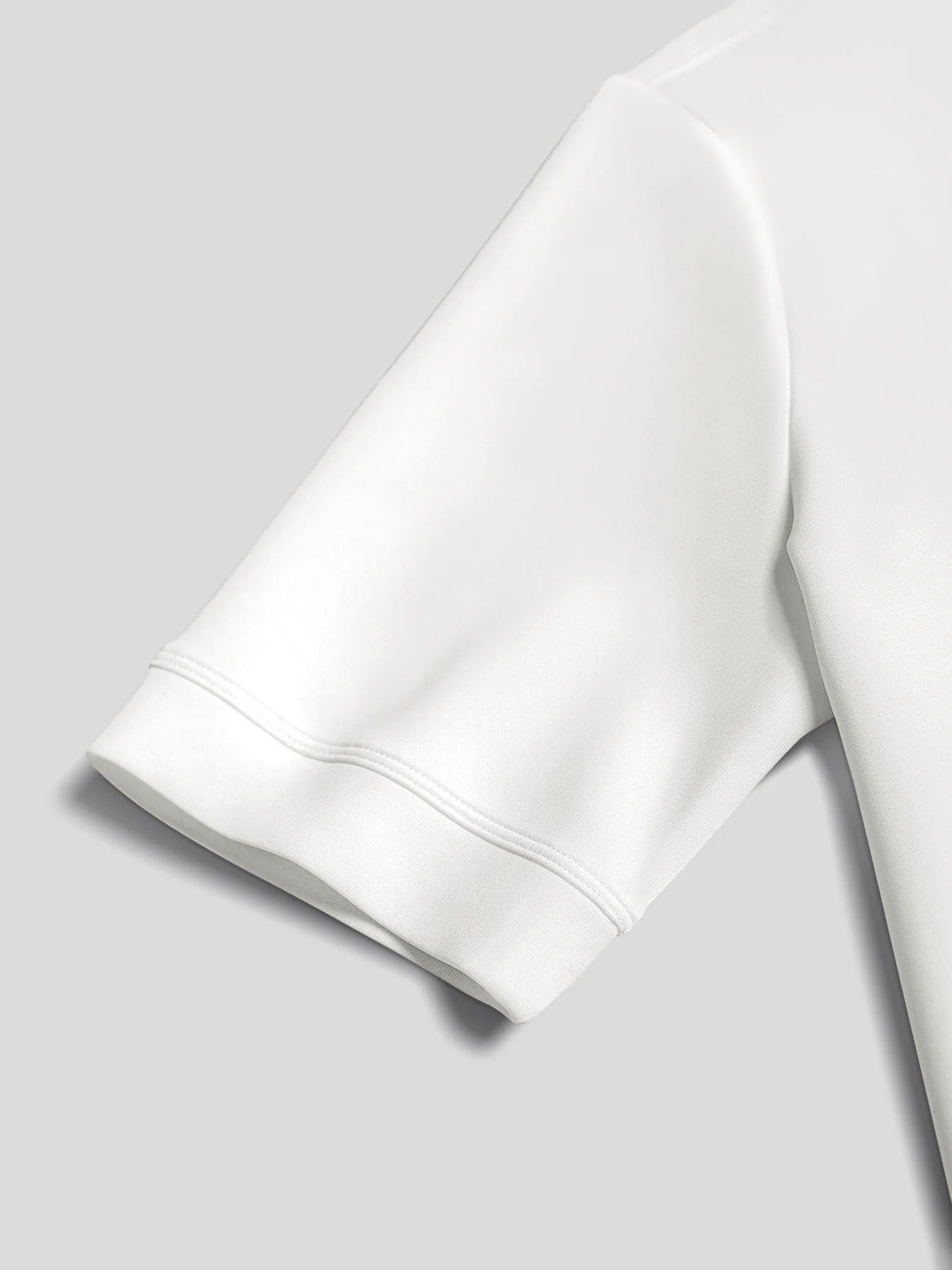 Modal Blend de manga corta Tee:de corte entallado