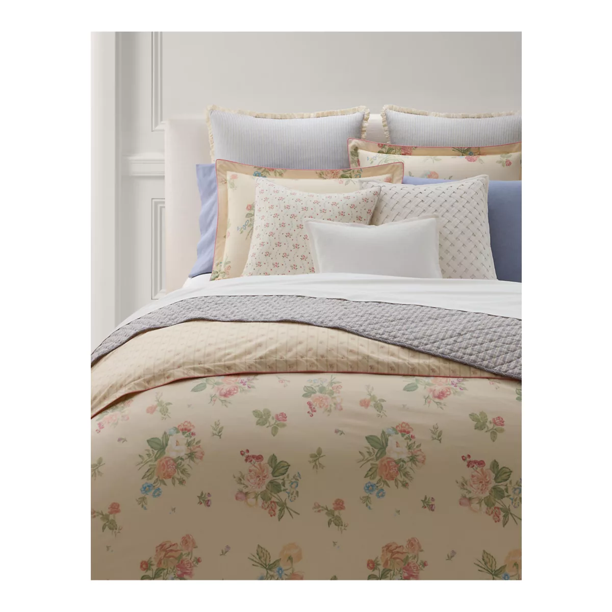 Daria Floral Comforter Set - 3