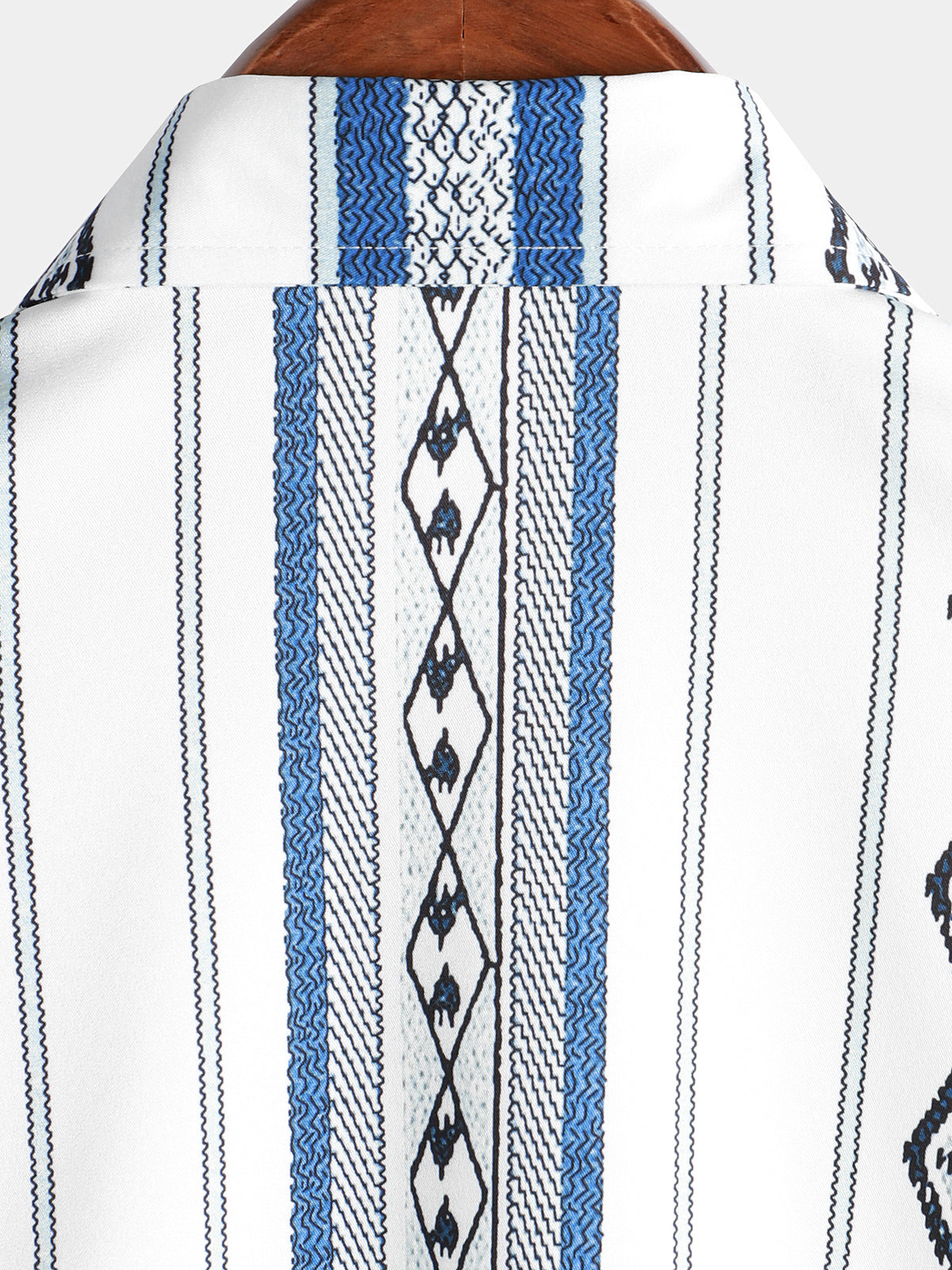 Camisa casual Blue and White a rayas vintage de manga corta 70s retro Aztec estampado Button Up para hombre