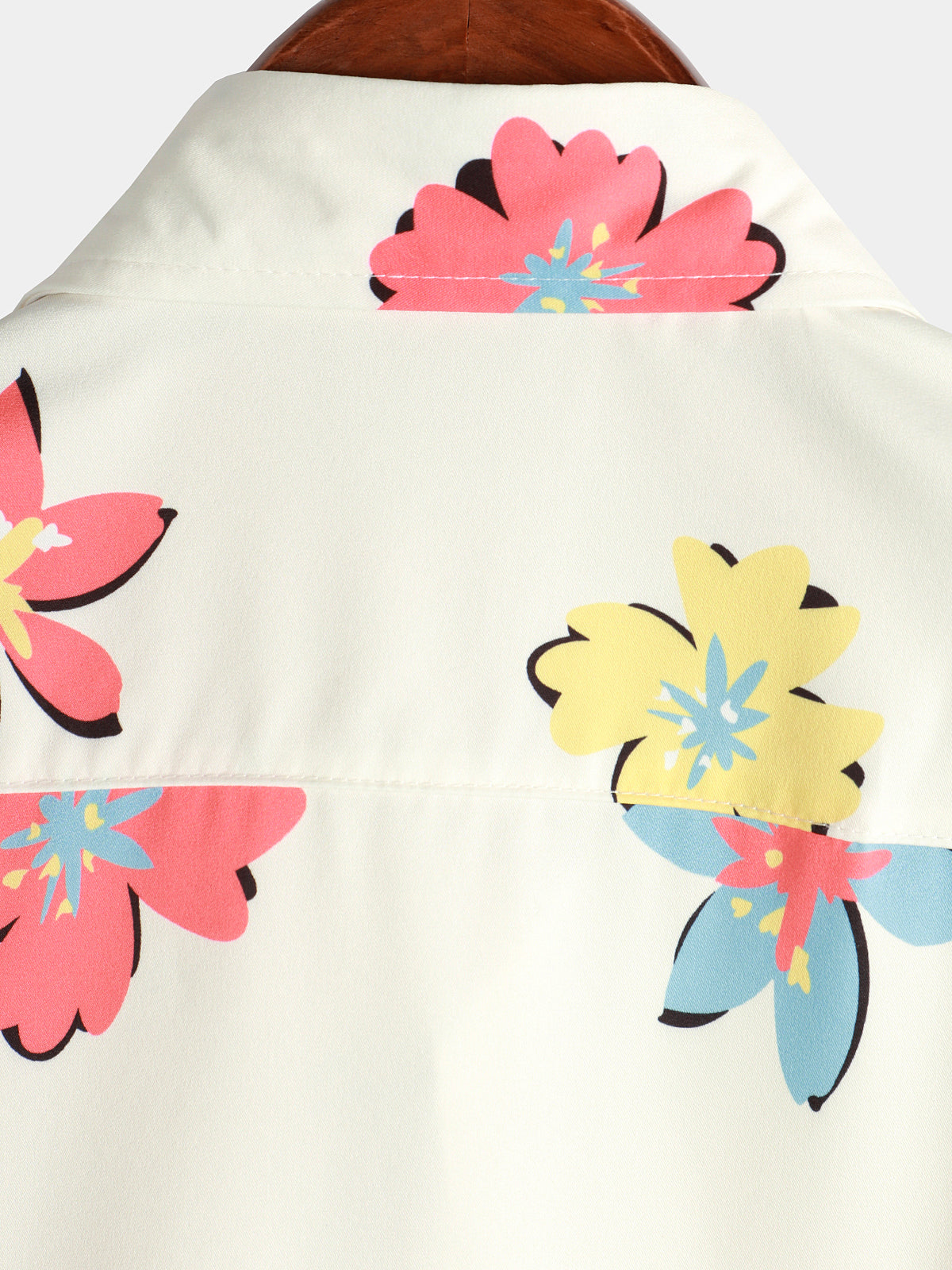 Camisa Summer floral estampado White Top Button Up de manga corta para hombre