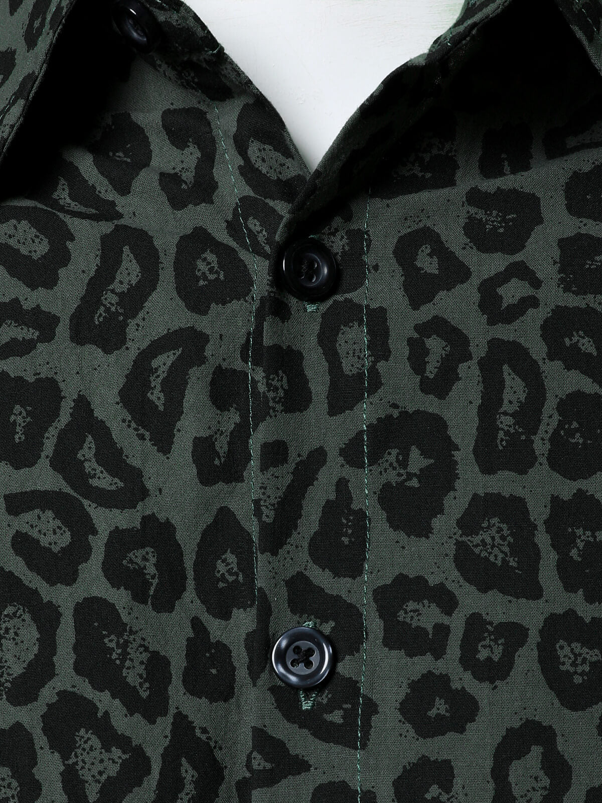 Camisa Green Leopard de algodón de manga larga para hombre