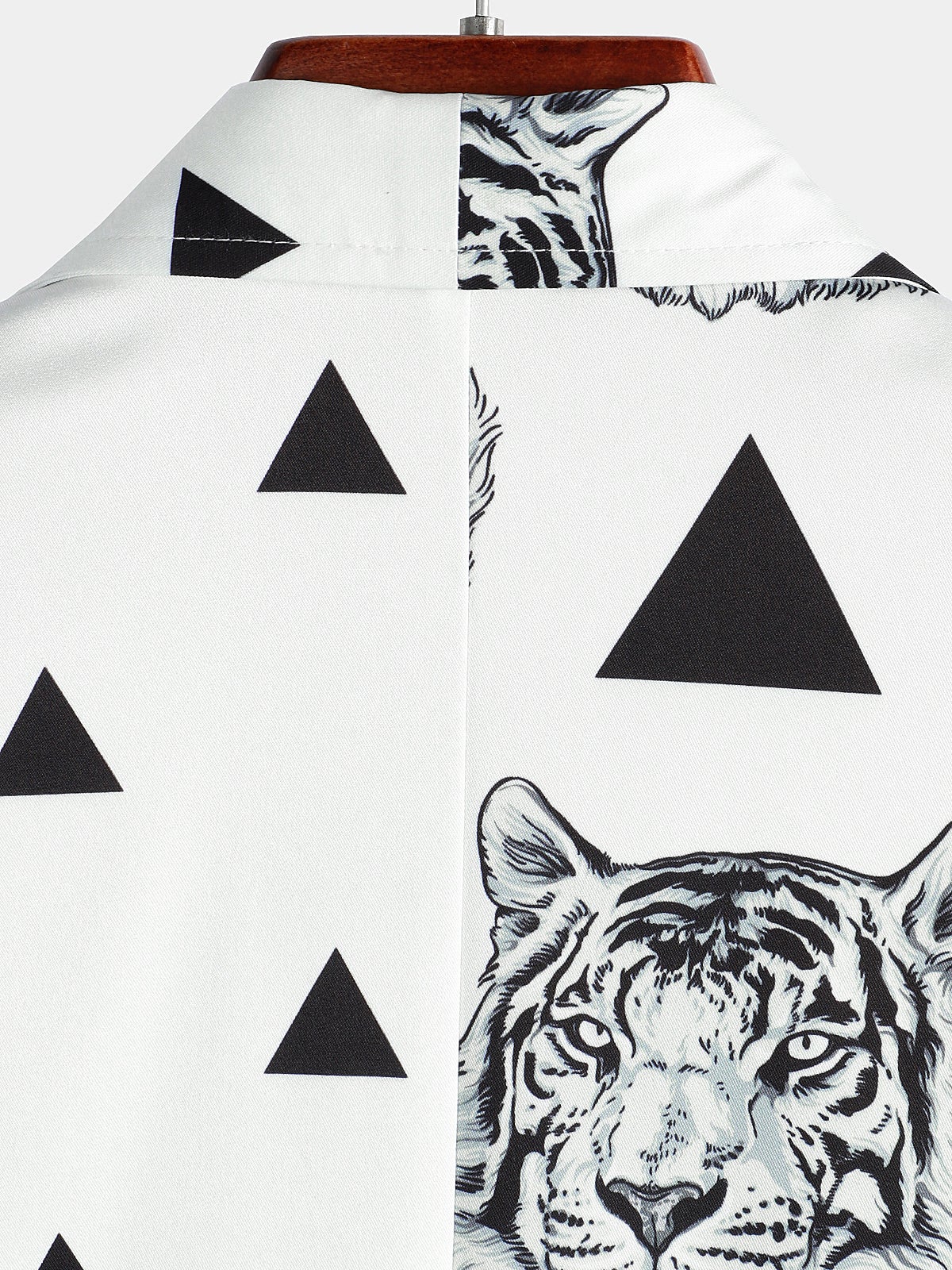 Camisa Tiger estampado Pocket casual de manga corta para hombre