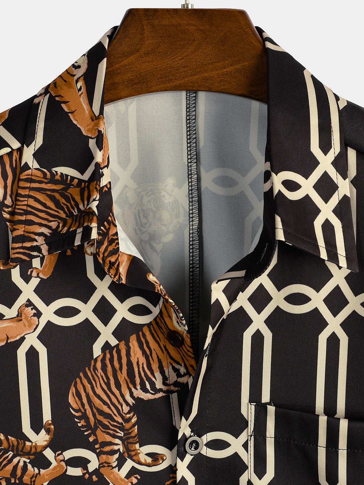 Camisa casual Tiger estampado Pocket de manga corta para hombre