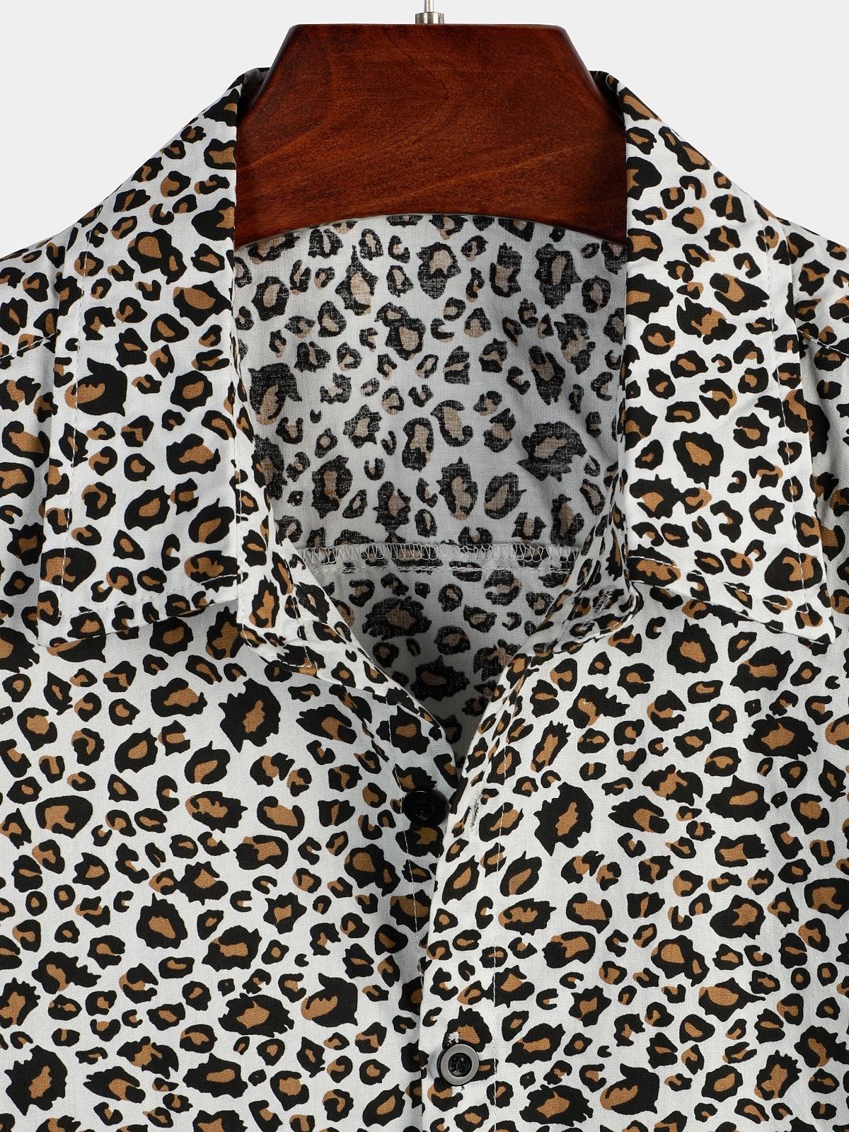 Camisa Rock Leopard estampado de manga corta para hombre