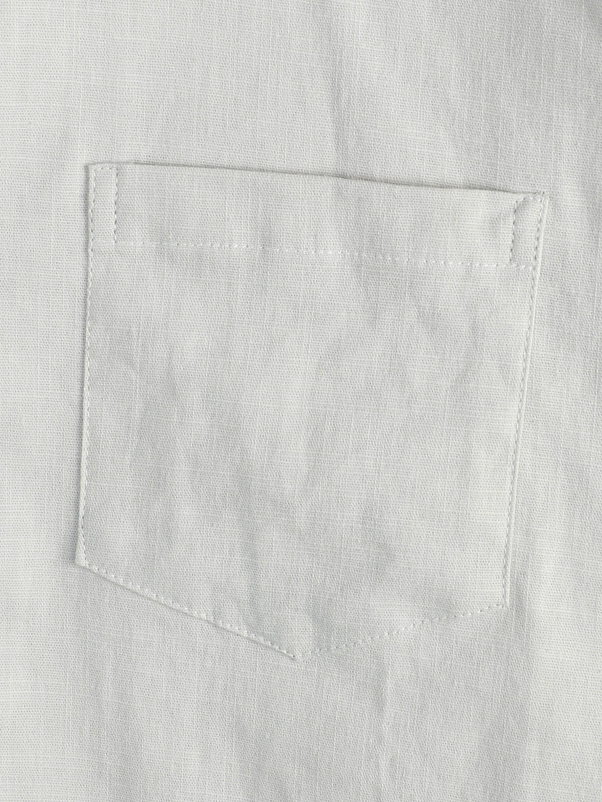Camisa de color sólido de lino de algodón Pocket casual de manga corta para hombre