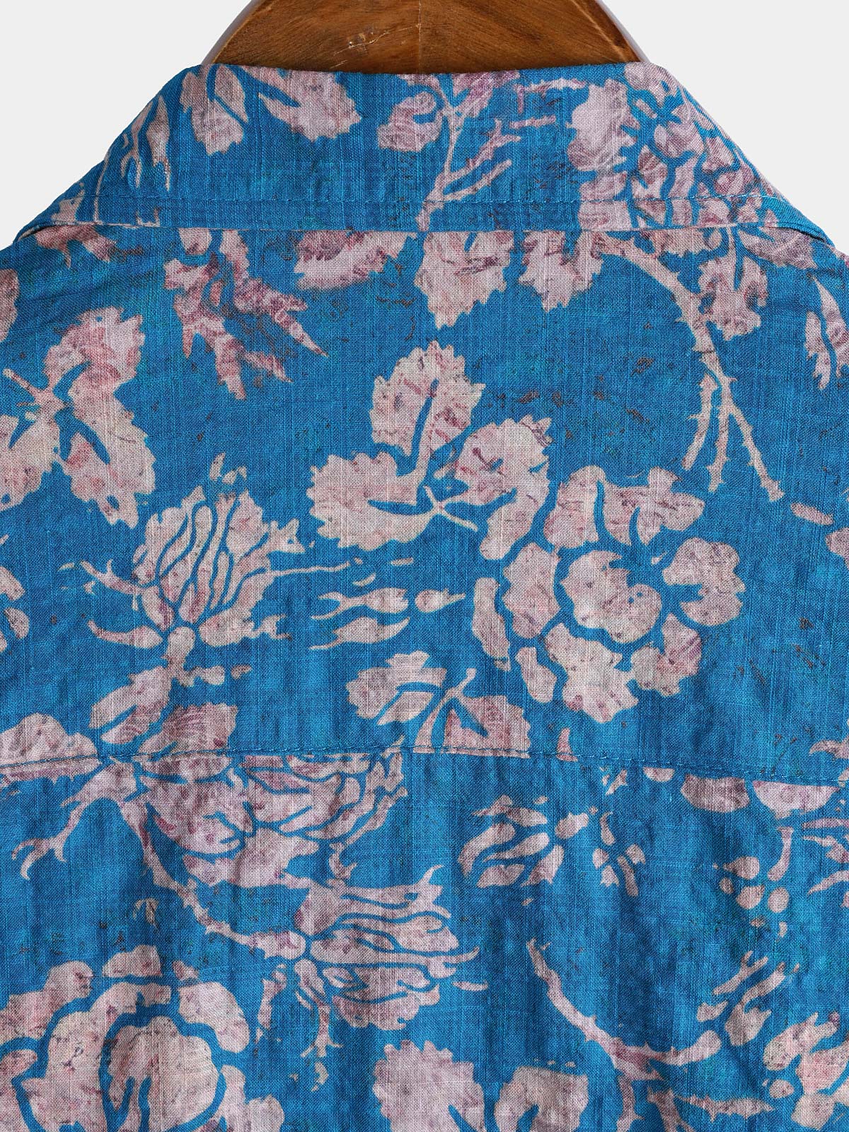 Retro Botanical estampado de manga corta con botones Resorcamiseta para hombre