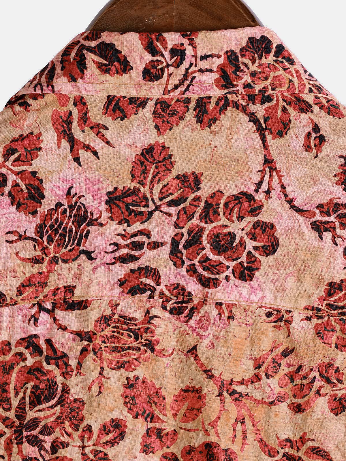 Camisa retro Rose floral estampado de manga corta con botones Vacation Beach para hombre