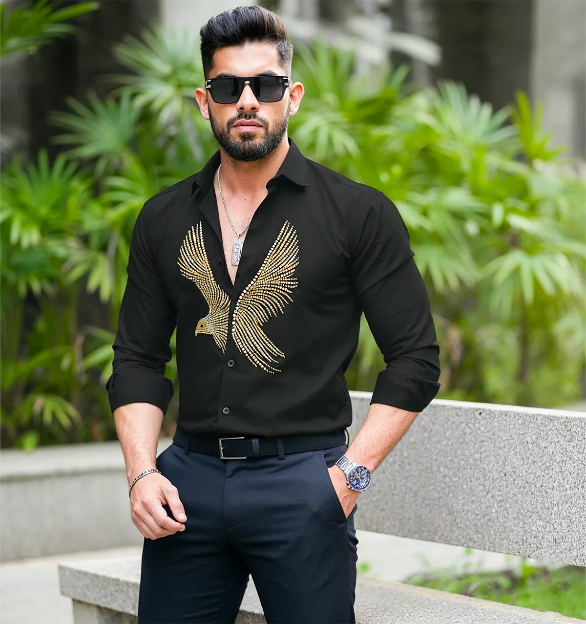 Camisa Black Golden Eagle Embellished para hombre