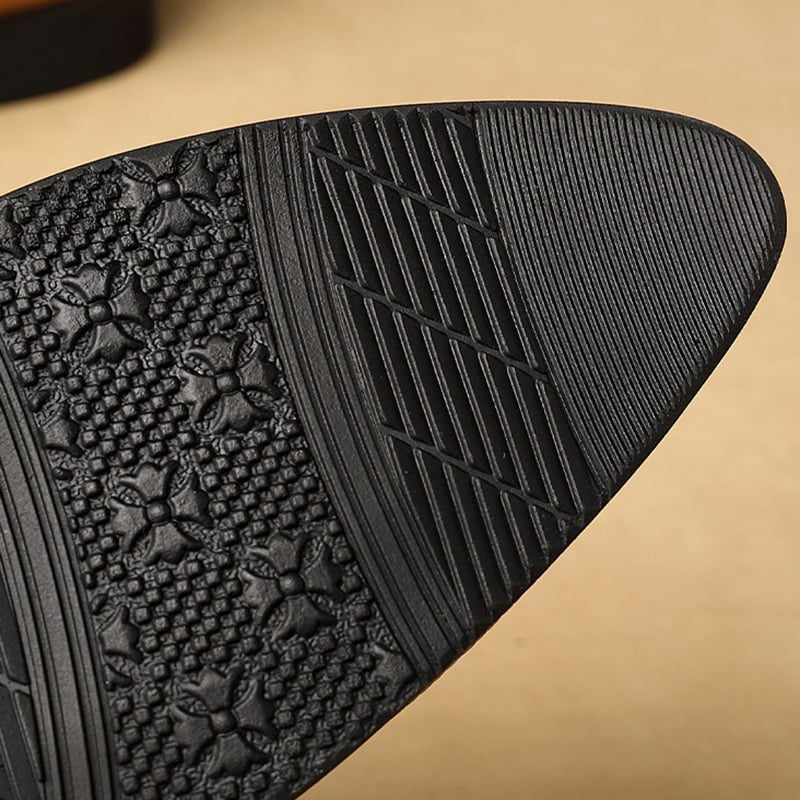Zapatos de moda Embossed Pointed Toe Faux cuero para hombre