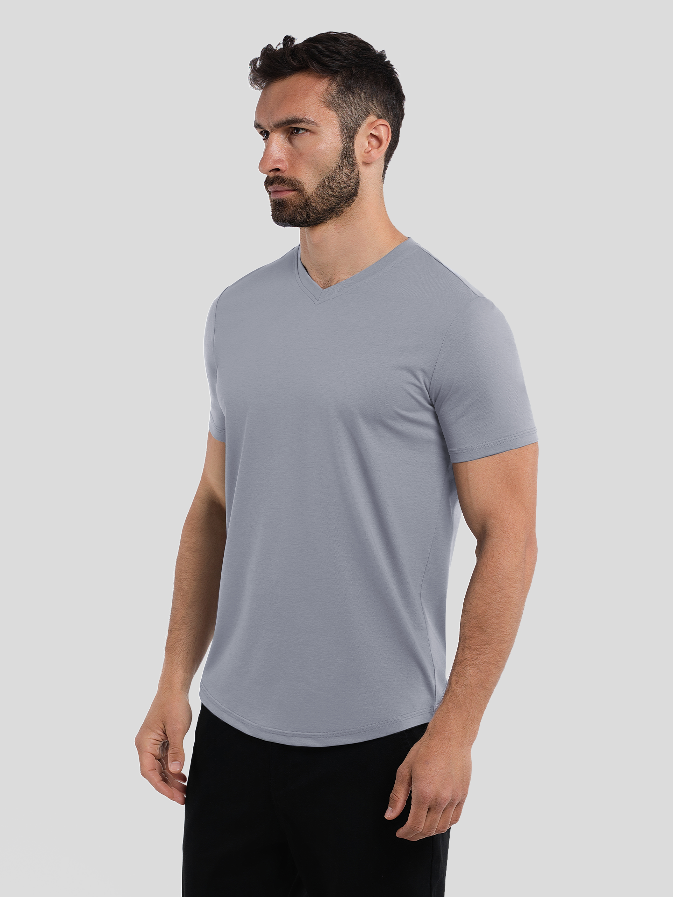 StayCool 2.0 V-neck Curve-Hem Tee: de corte entallado