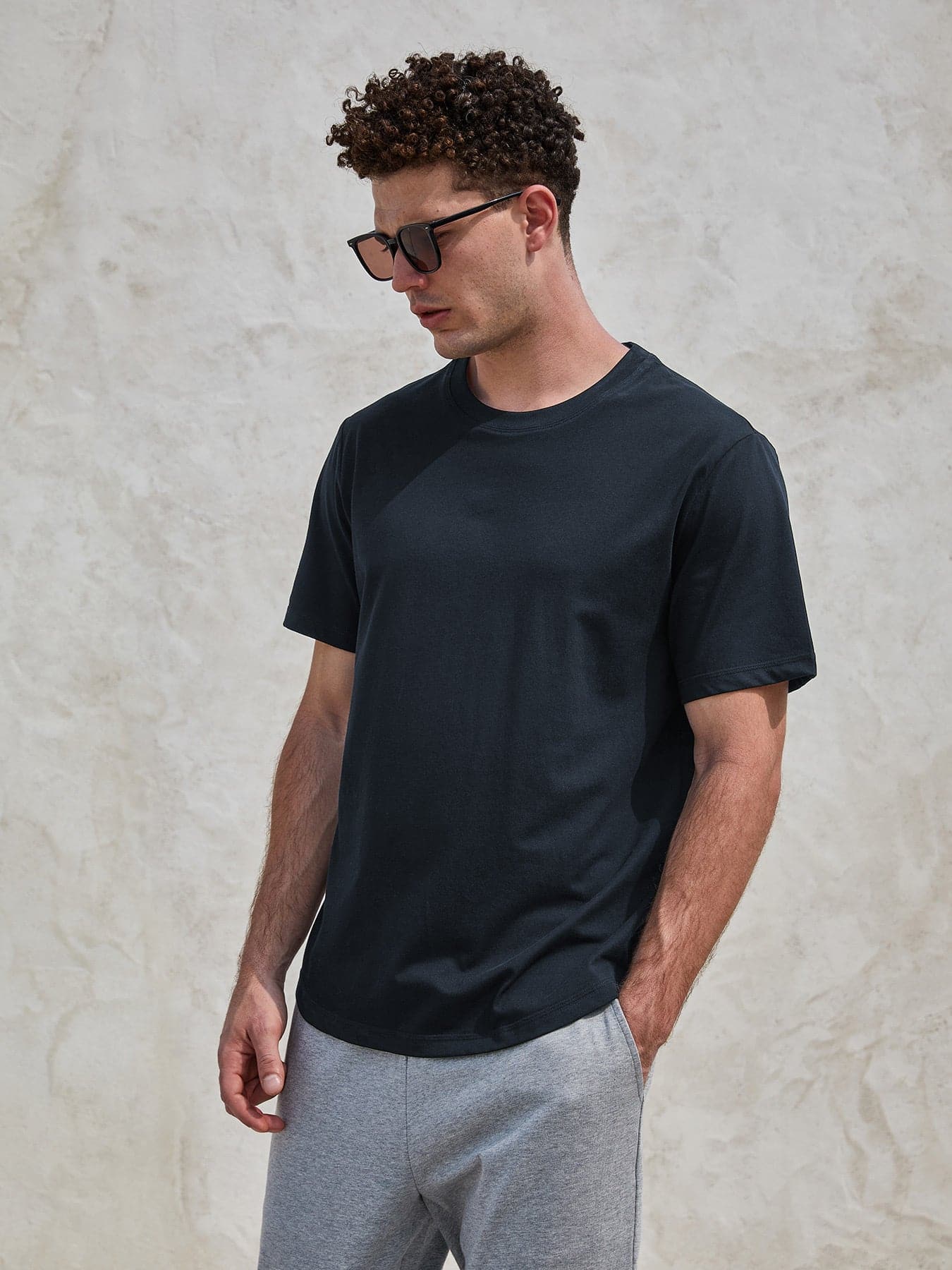 StayCool 2.0 Curve-Hem Tee: clásico Fit
