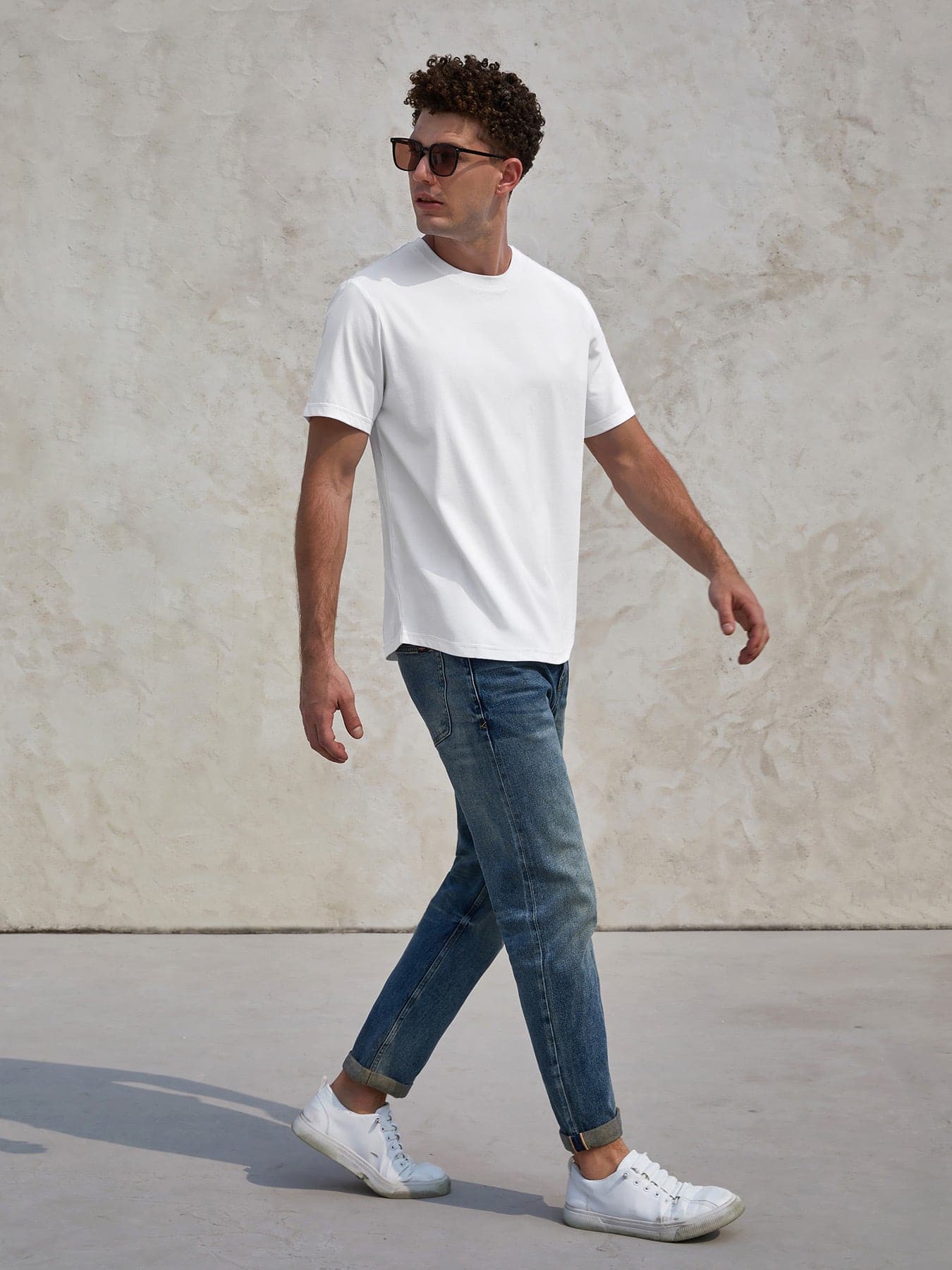 StayCool 2.0 Curve-Hem Tee: clásico Fit