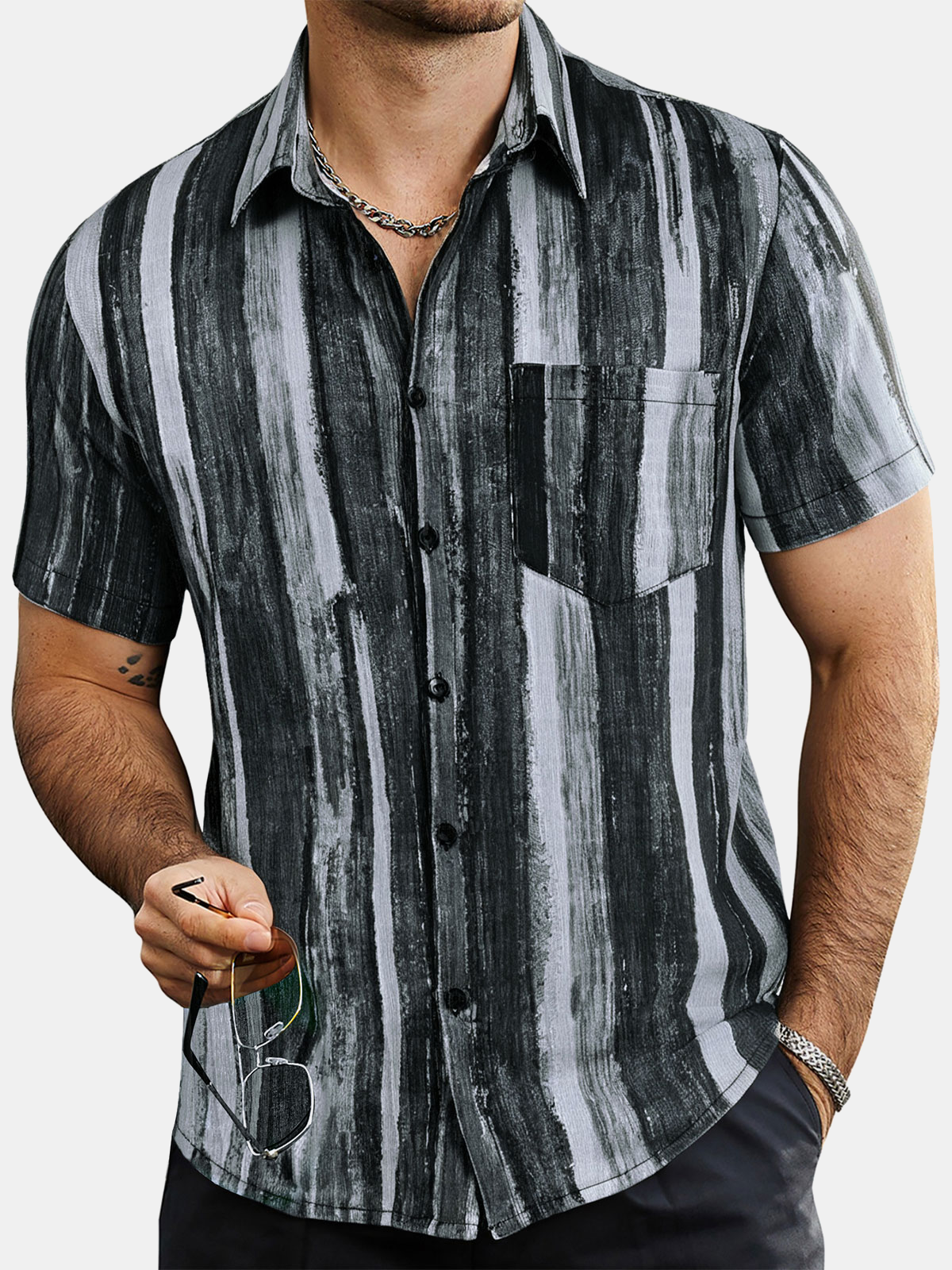 Camisa vintage Black a rayas Hawaiian Button Up de manga corta para hombre