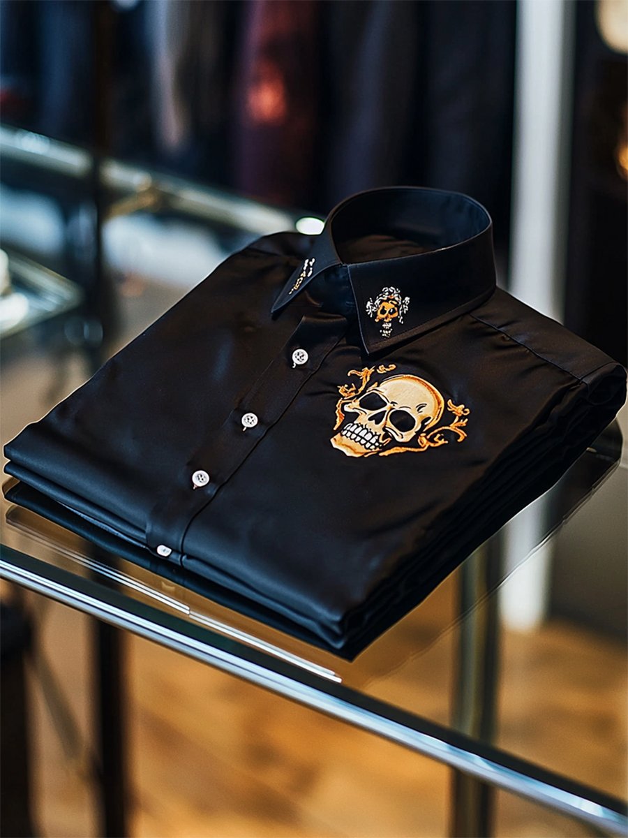Camisa satén Luxe Skull de manga larga con botones para hombre