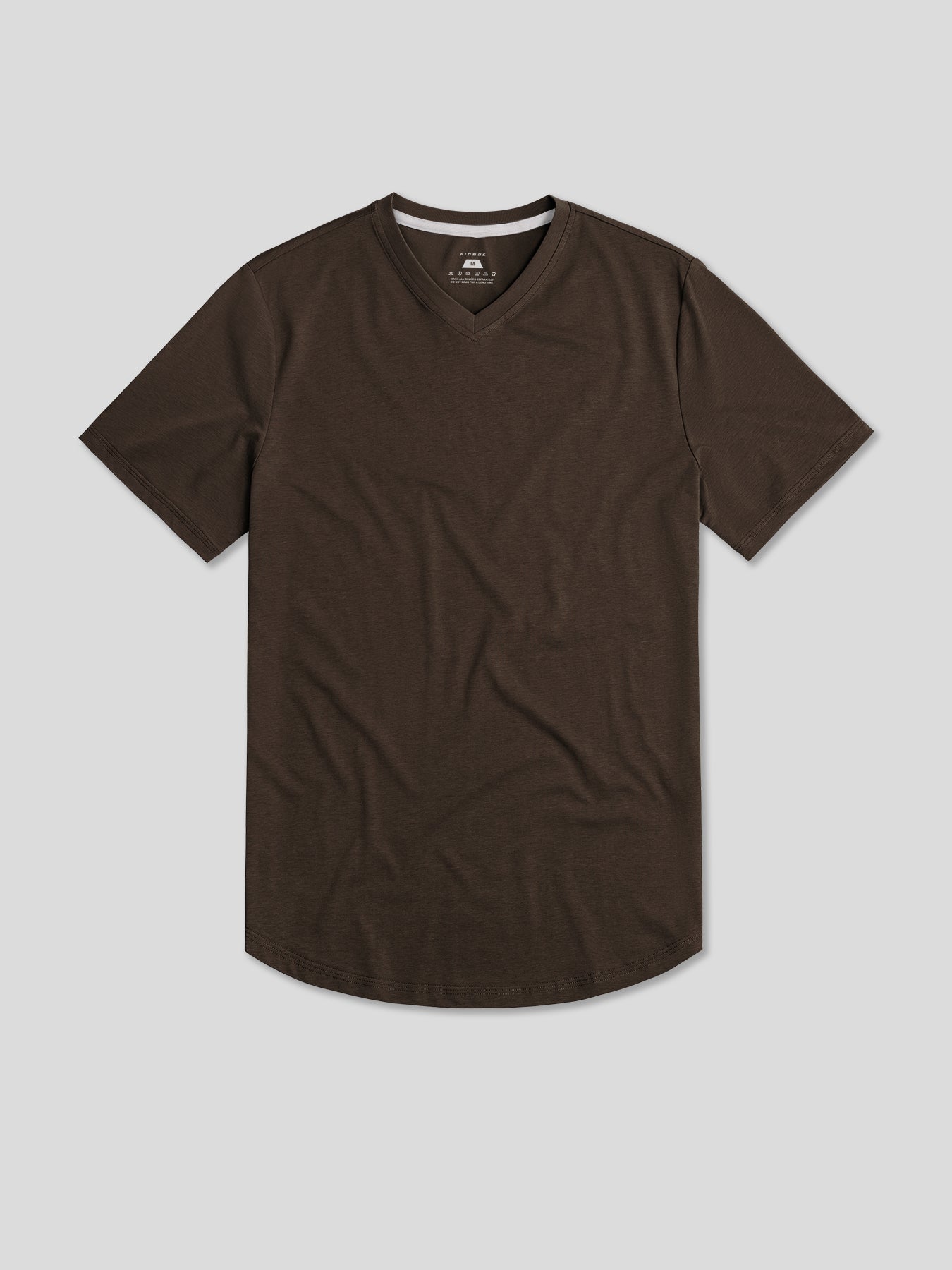 StayCool 2.0 V-neck Curve-Hem Tee: de corte entallado