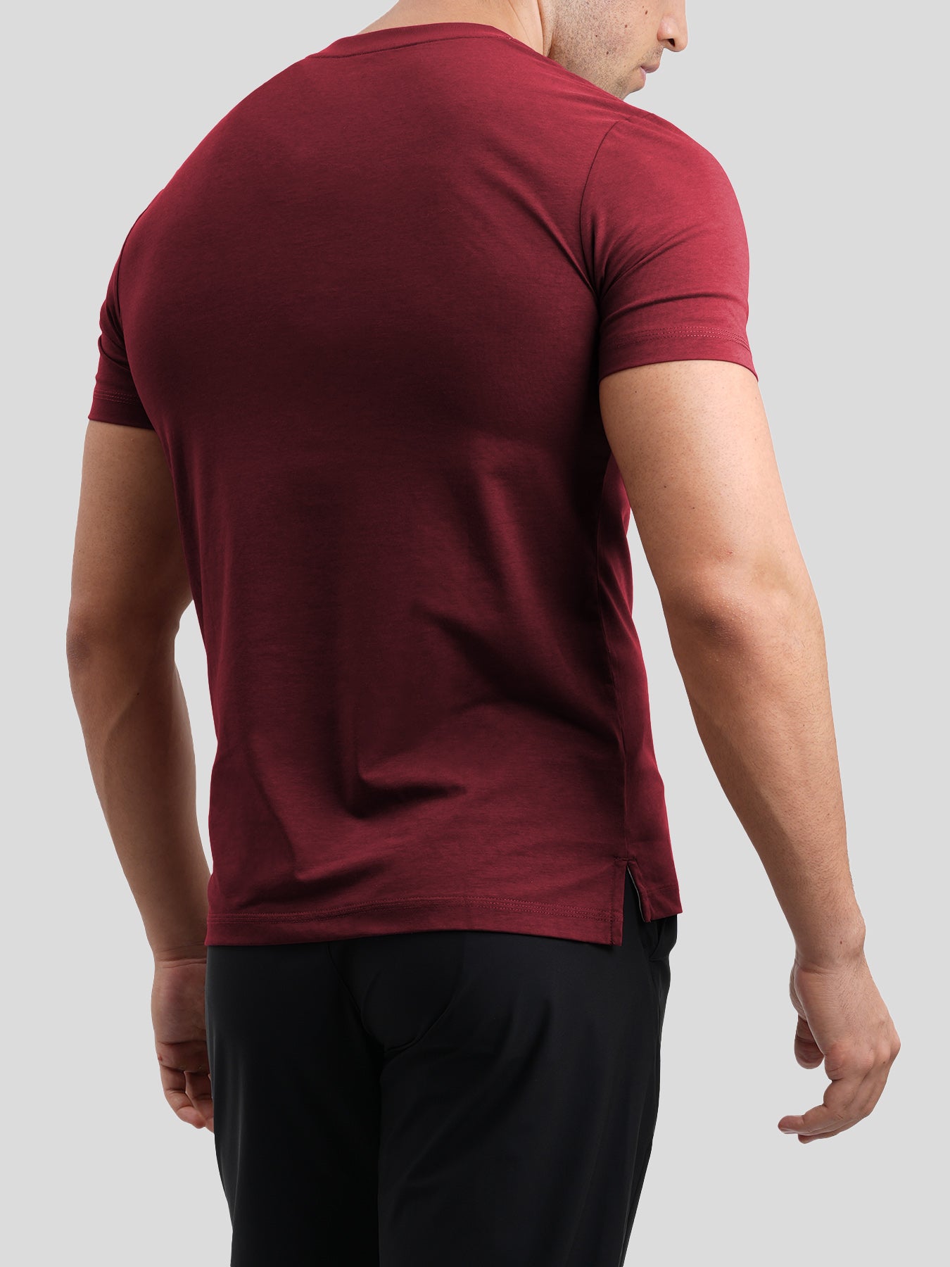 StayCool 2.0 de corte entallado Split-Hem Tee