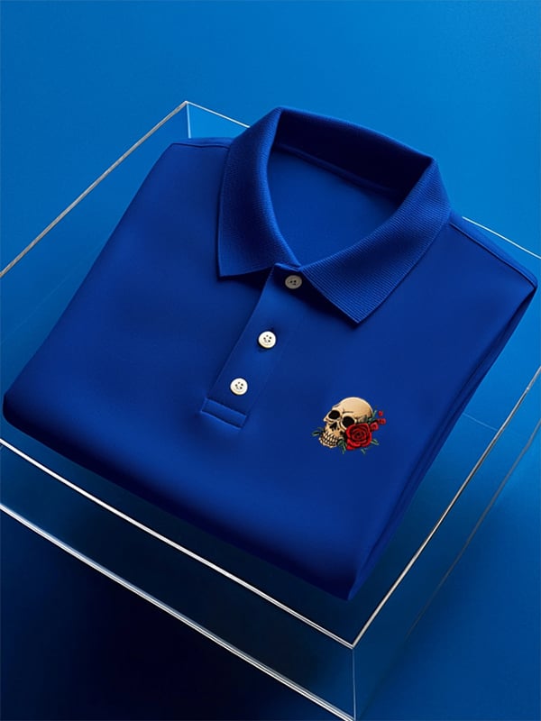 Camisa polo ejecutivo de color sólido Skull estampado de manga corta para hombre