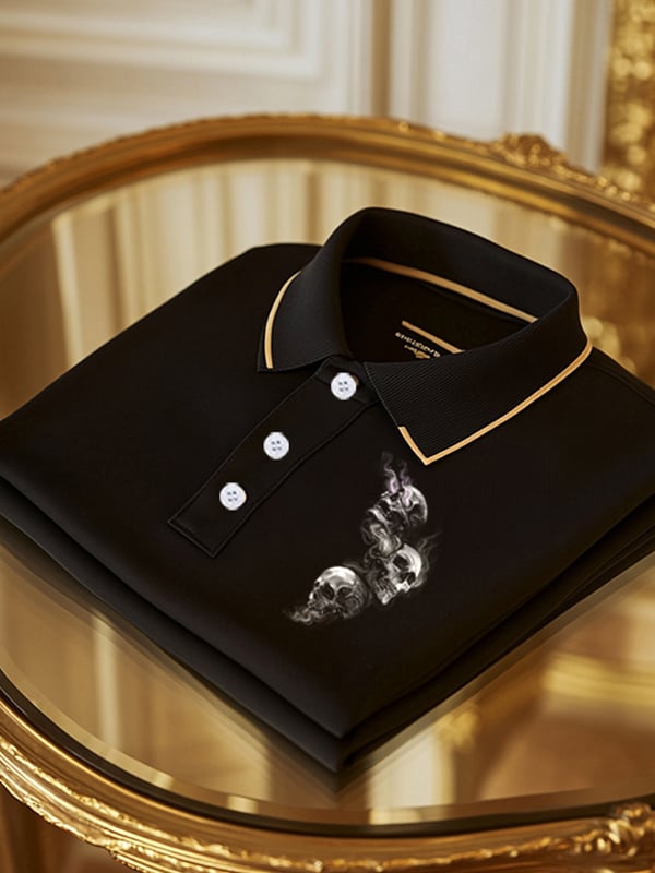Camisa polo ejecutivo de color sólido Skull estampado de manga corta para hombre