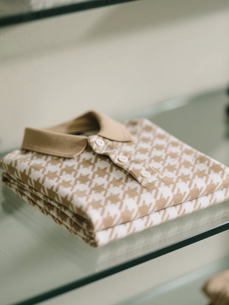 Camisa polo ejecutivo casual Khaki Houndstooth con botones de manga corta para hombre
