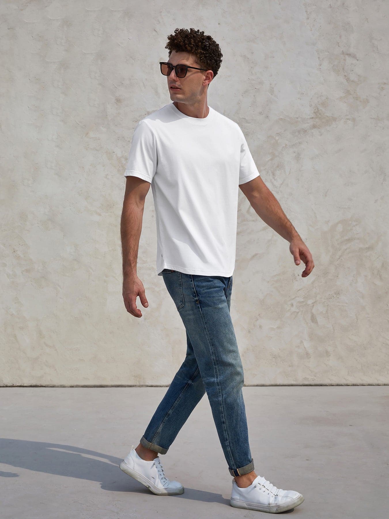 StayCool 2.0 Curve-Hem Tee: clásico Fit