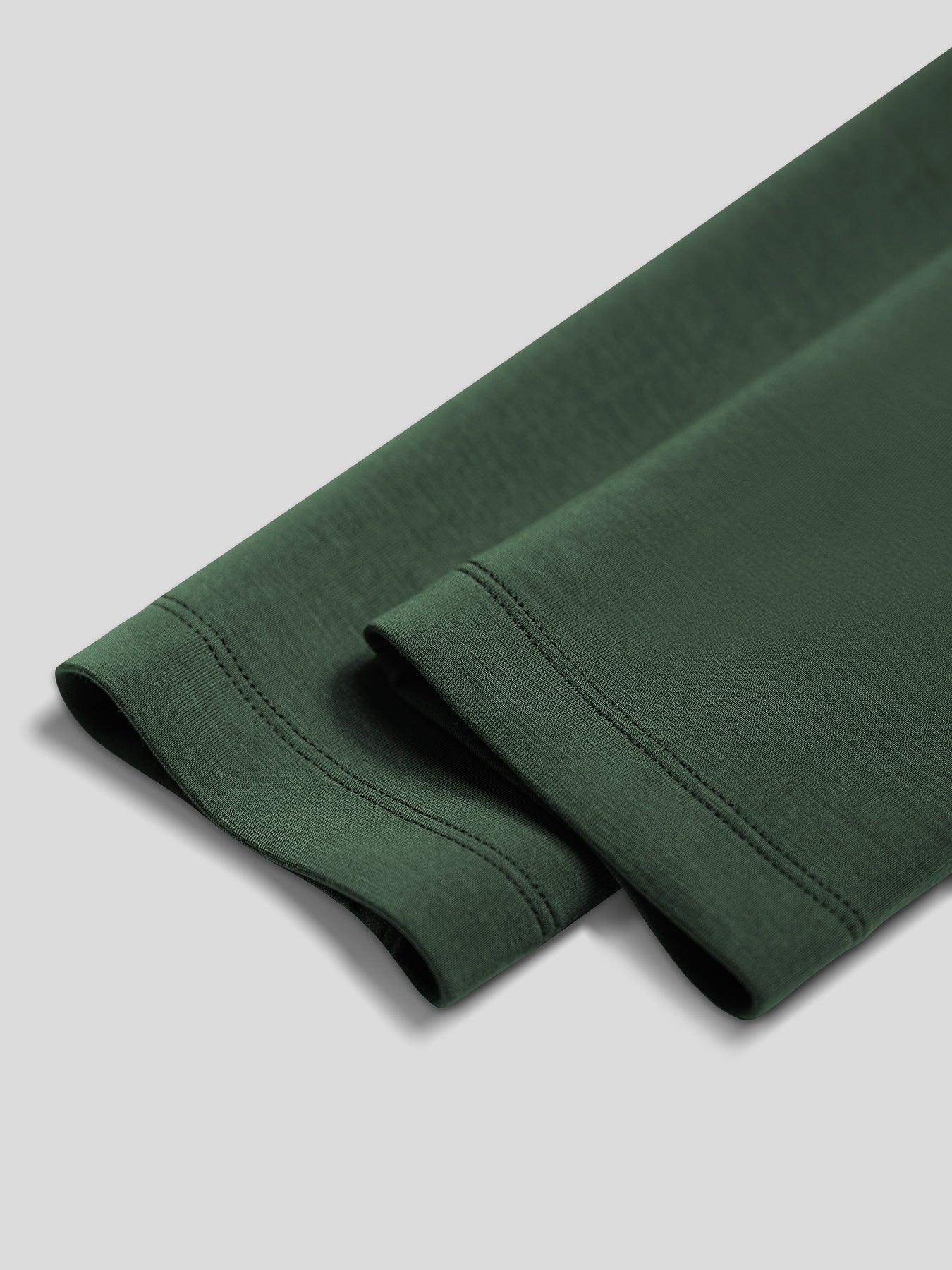 Modal Blend Elbow Patch de manga larga Tee:de corte entallado