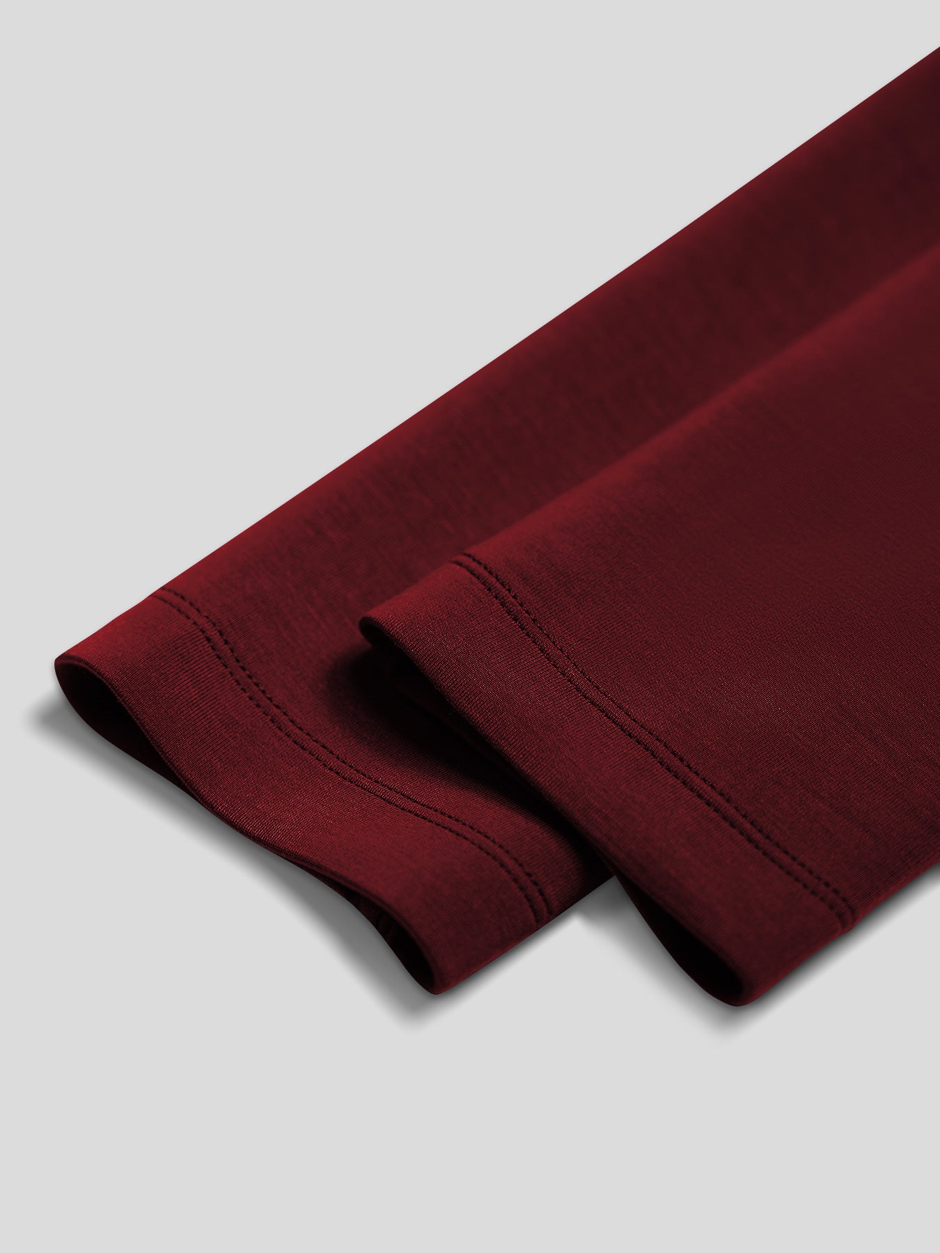 Modal Blend Elbow Patch de manga larga Tee:de corte entallado